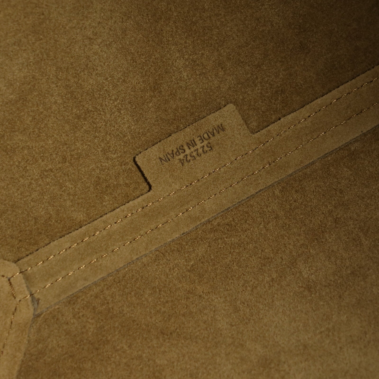 LOEWE 牛皮皮革Puzzle Fold Medium肩背袋