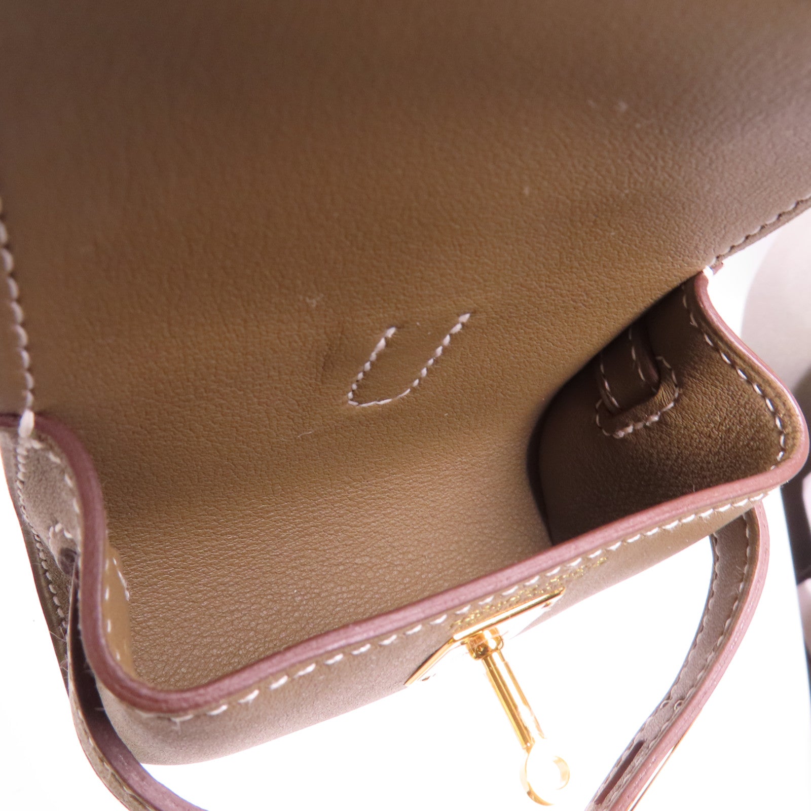 HERMES Swift皮革Kelly Festival Charm金扣掛飾Etoupe