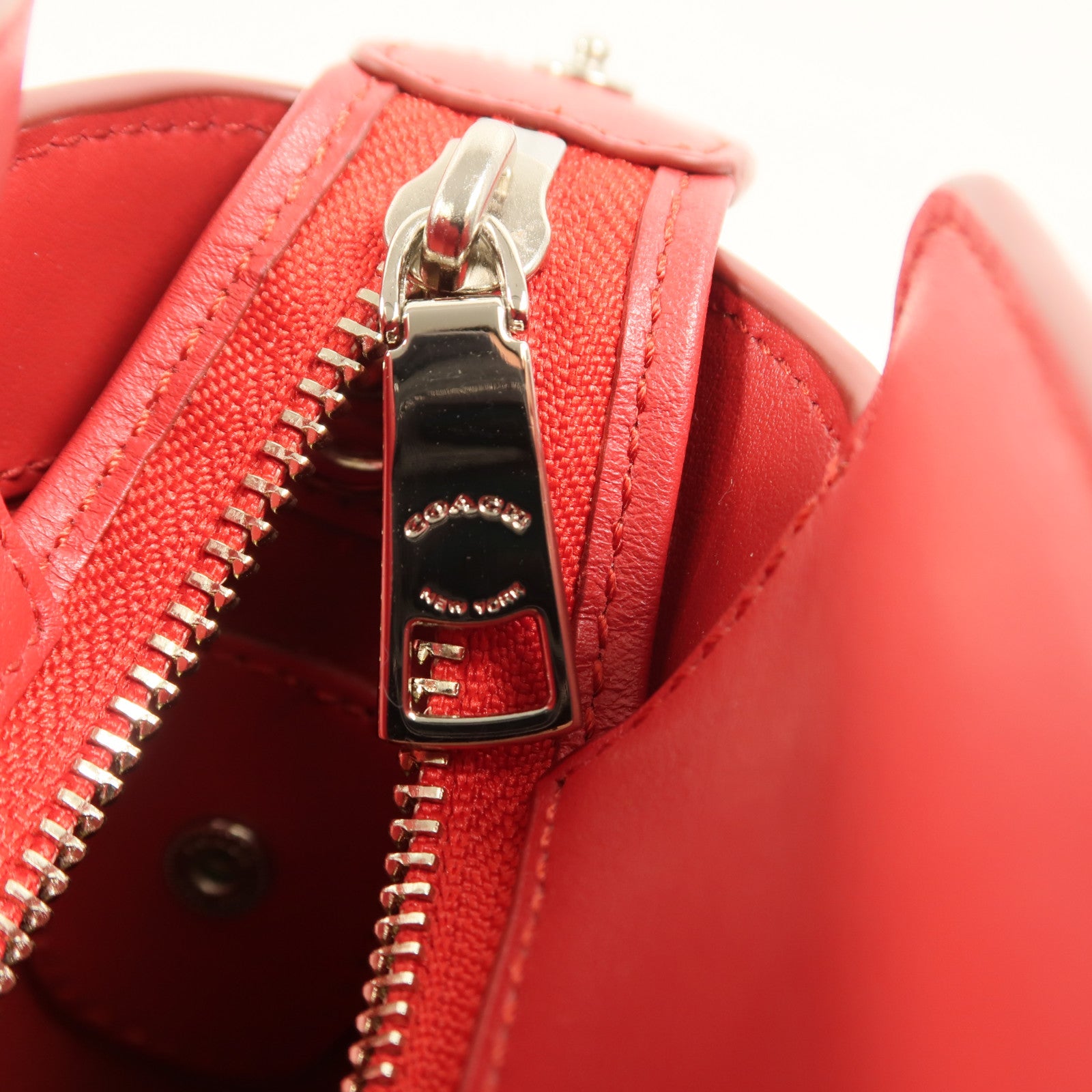 COACH 牛皮皮革Blake Carryall 25手挽肩背兩用袋