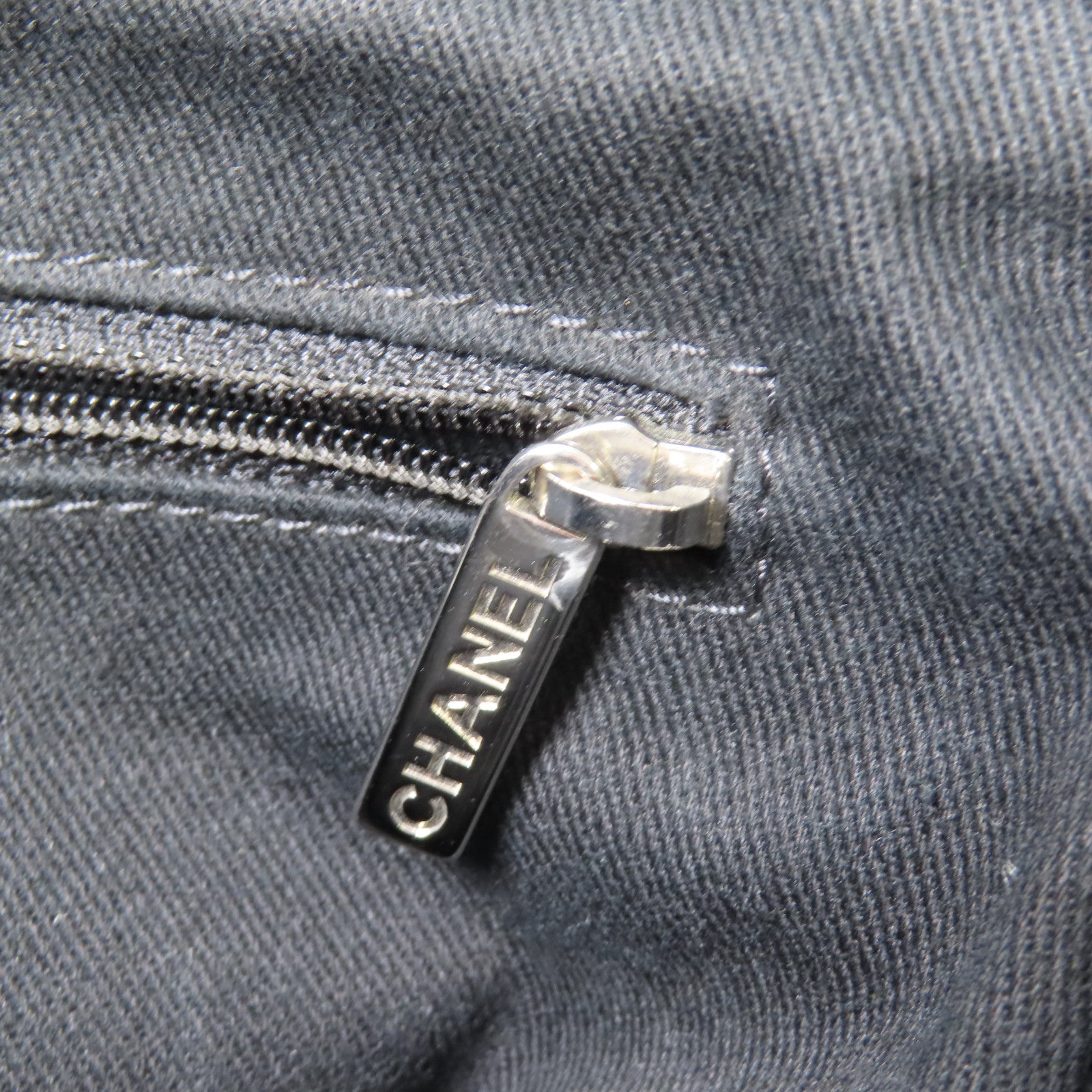 CHANEL 帆布Deauville Tote Bag銀扣手挽袋