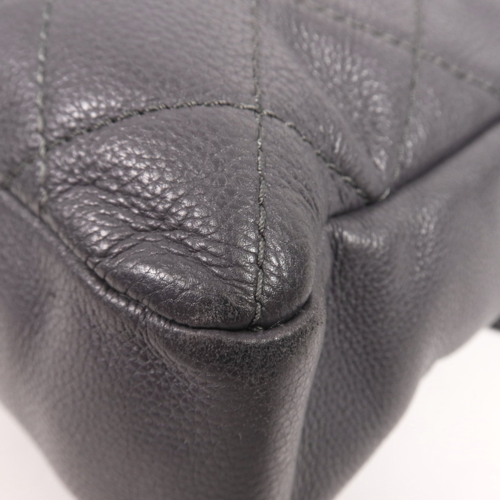 CHANEL 牛皮皮革Chain Shoulder銀扣肩背袋