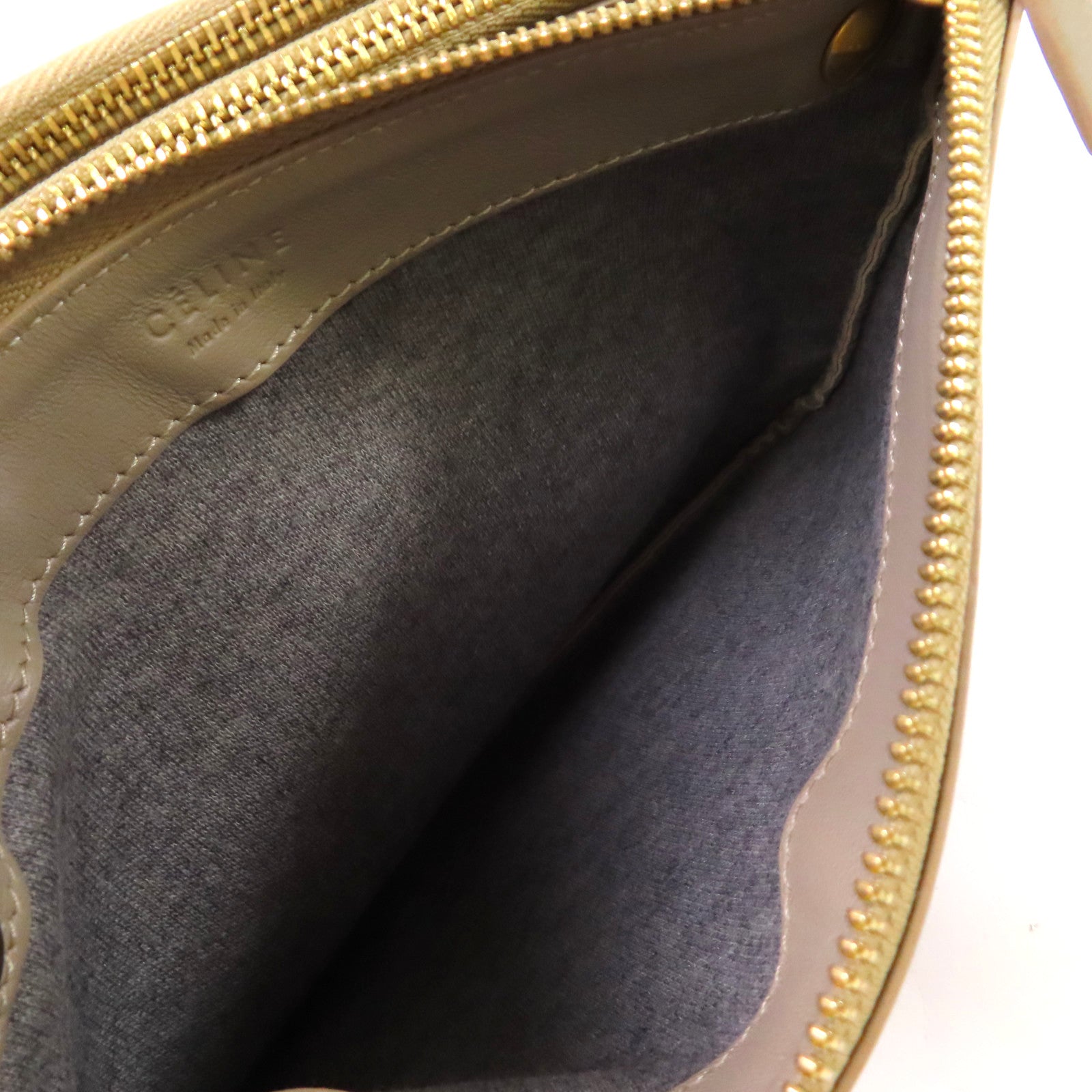 CELINE 牛皮皮革Trio Shoulder Bag金扣肩背袋米色