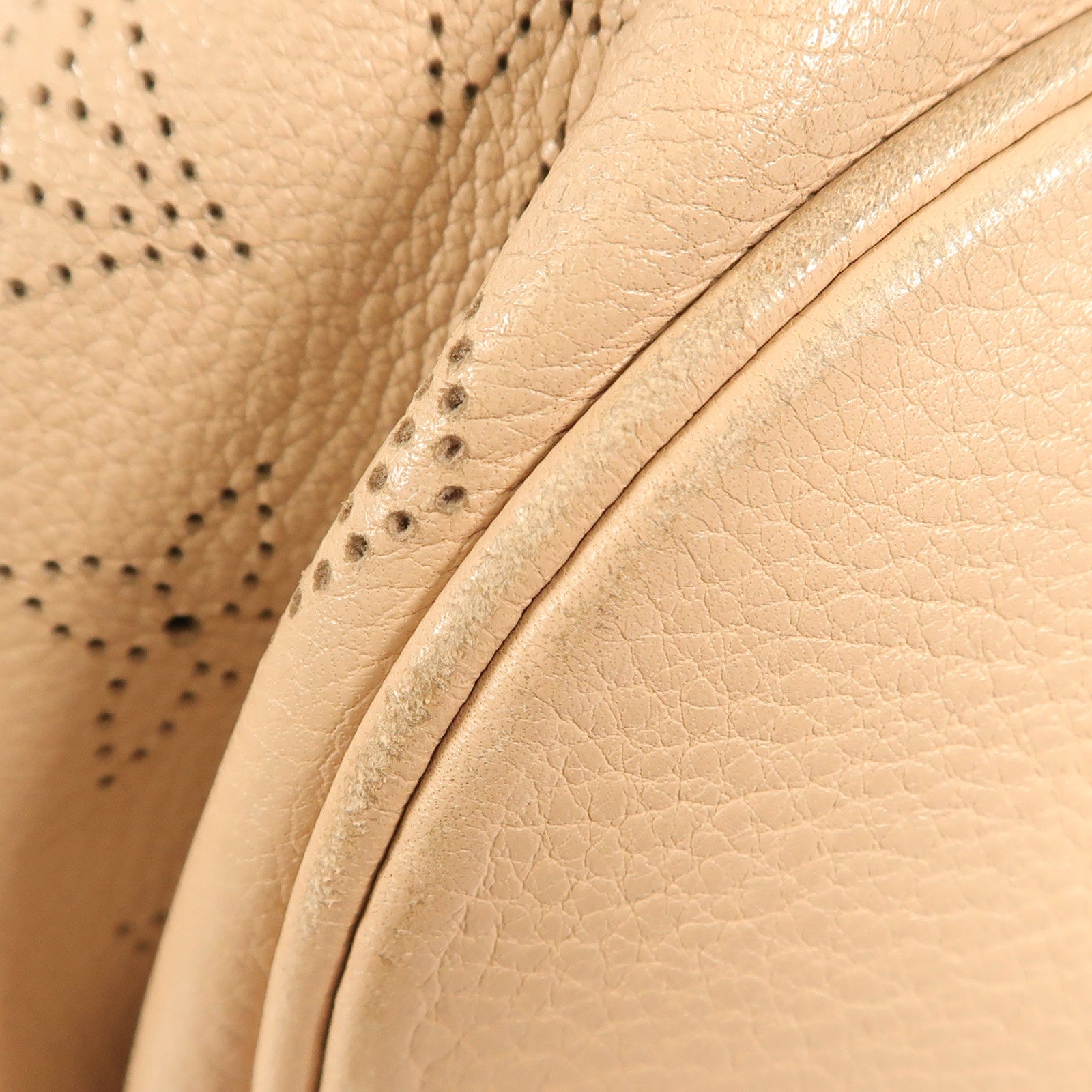 LOUIS VUITTON Monogram Mahina Neo L金扣肩背袋