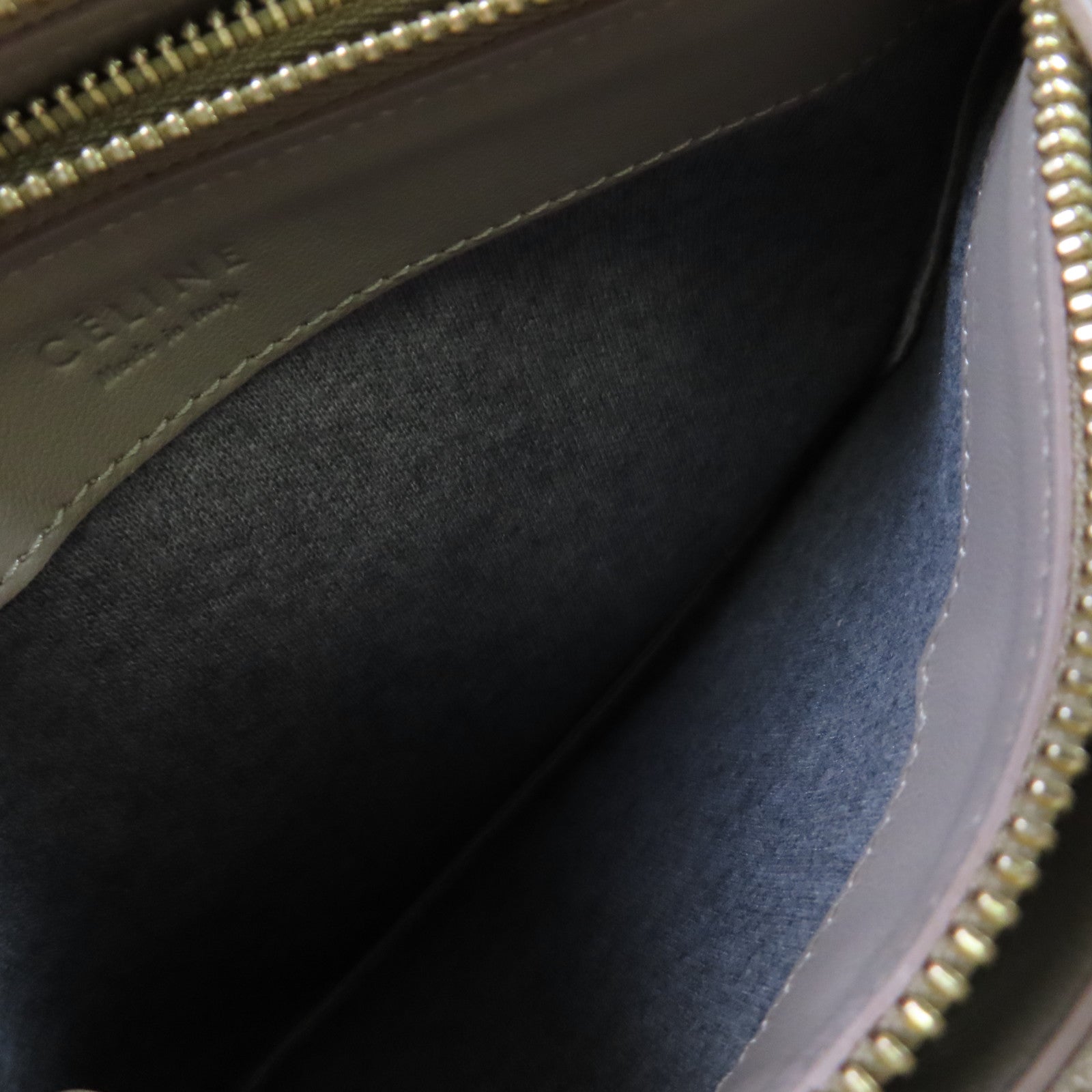 CELINE 牛皮皮革Trio Shoulder Bag金扣肩背袋米色