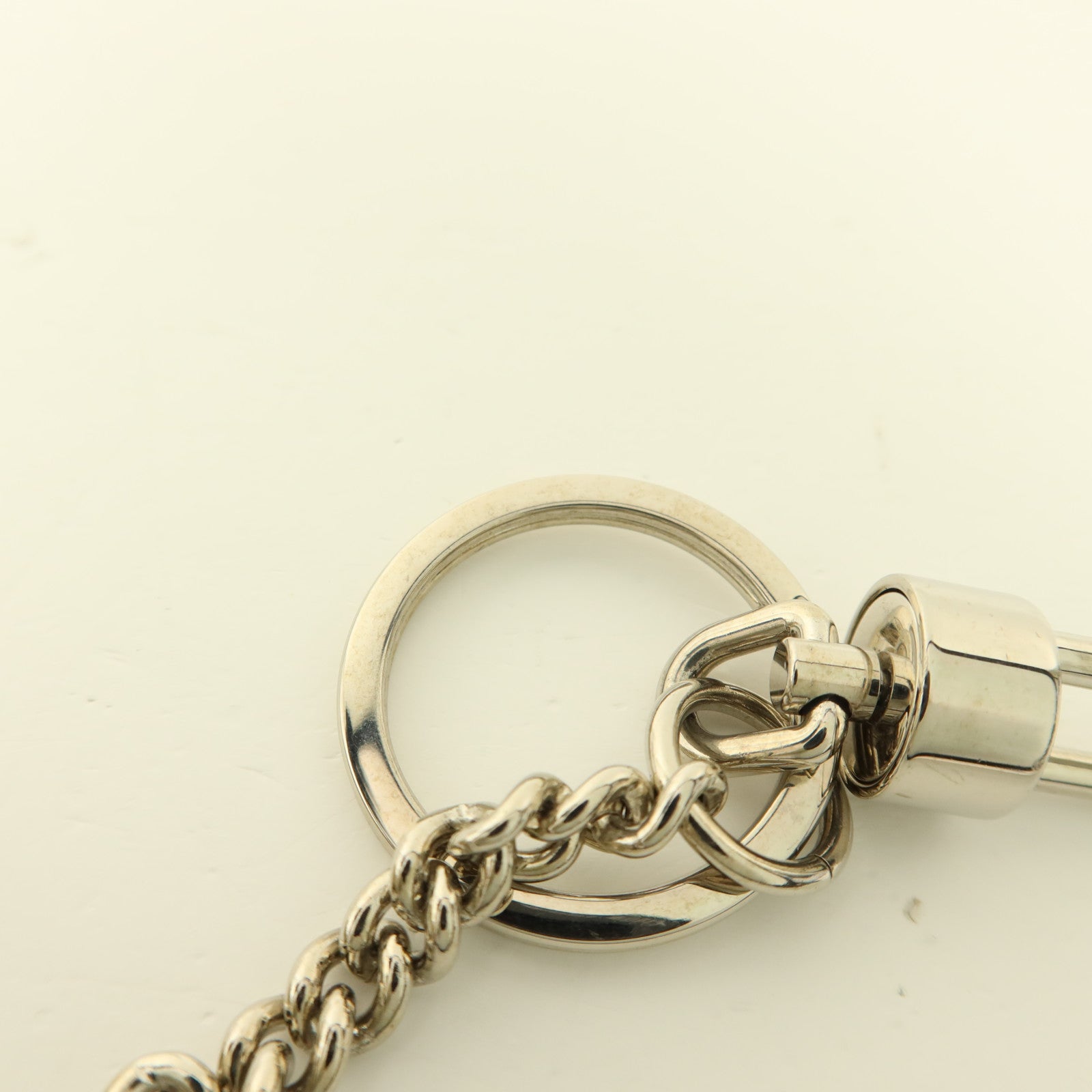 Delvaux 駝鳥皮革Charm銀扣掛飾