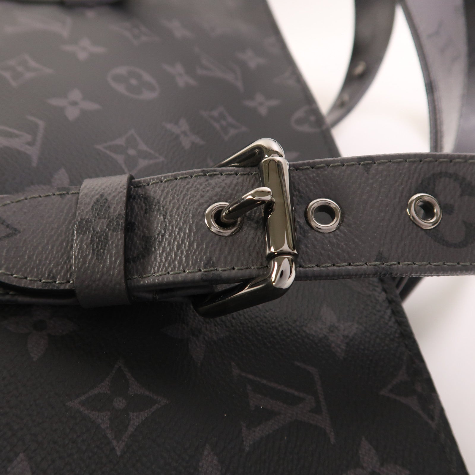 LOUIS VUITTON Monogram Eclipse New Cabas Zippe銀扣肩背袋