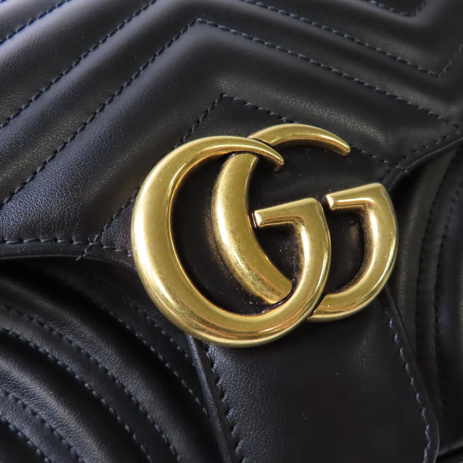 GUCCI 牛皮皮革GG Marmont Chain Shoulder Bag金扣鏈帶肩背袋黑色