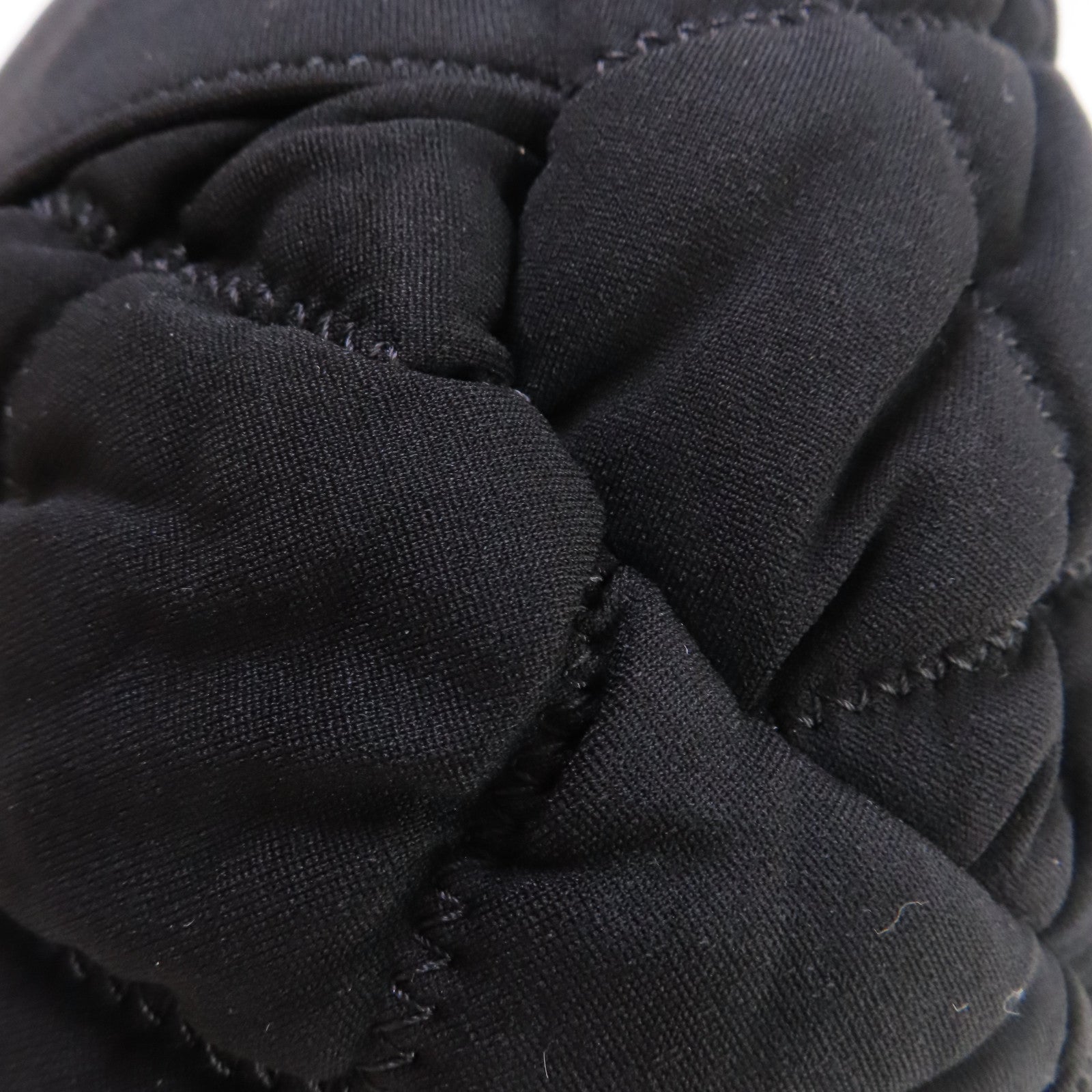 CHANEL 菱格布料Chain Shoulder Bag銀扣鏈帶肩背袋黑色