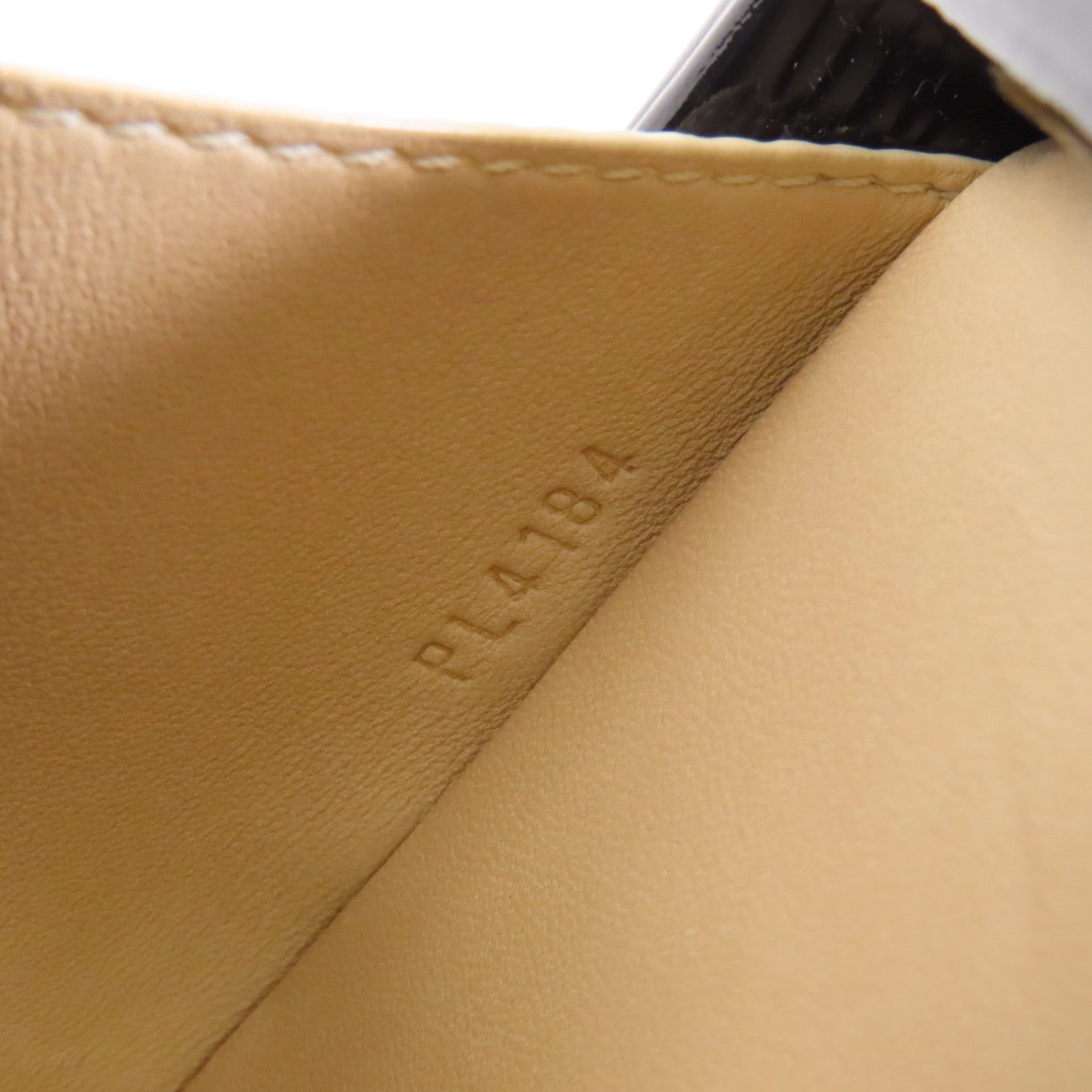 LOUIS VUITTON (PRICE DOWN) LV GHW Petite Malle Shoulder Bag M50013 Epi Black