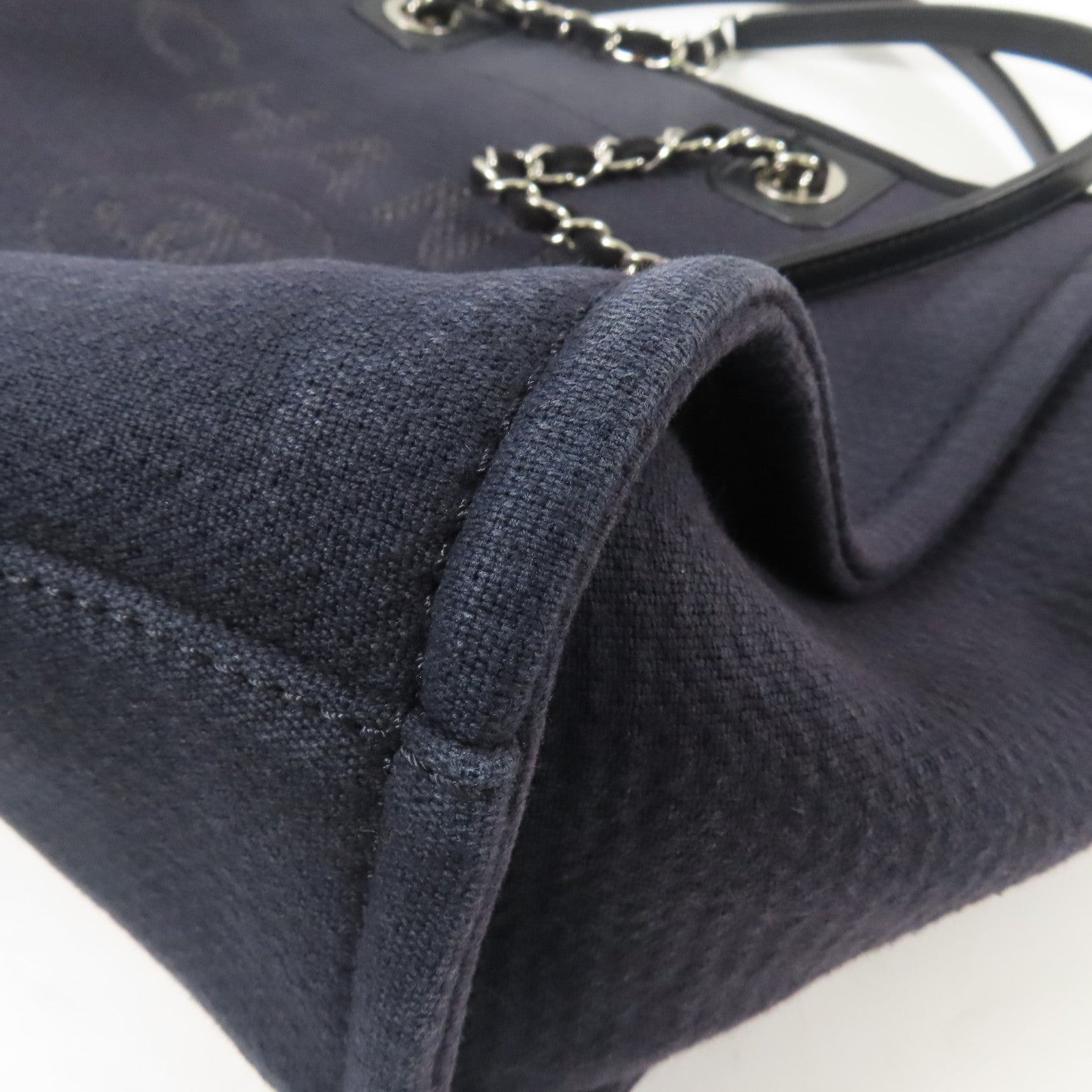 CHANEL 帆布Deauville Tote Bag銀扣手挽袋