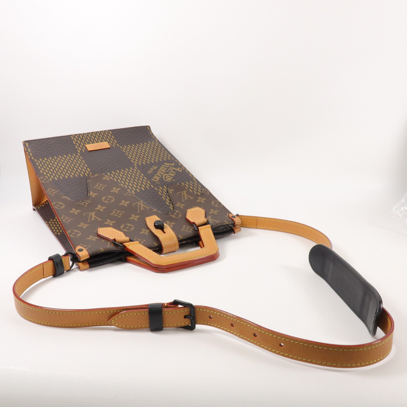 LOUIS VUITTON Monogram/Giant Damie LV X Nigo Mini Tote手挽肩背兩用袋