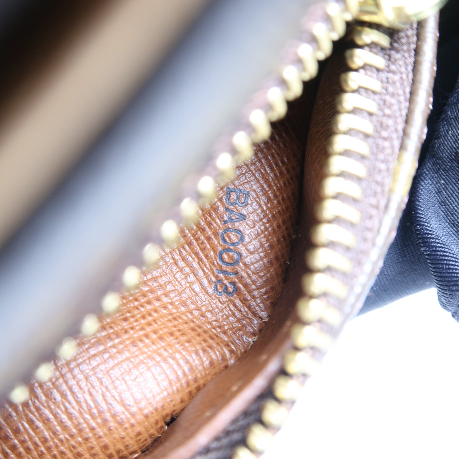 LOUIS VUITTON Monogram Blois金扣肩背袋棕色