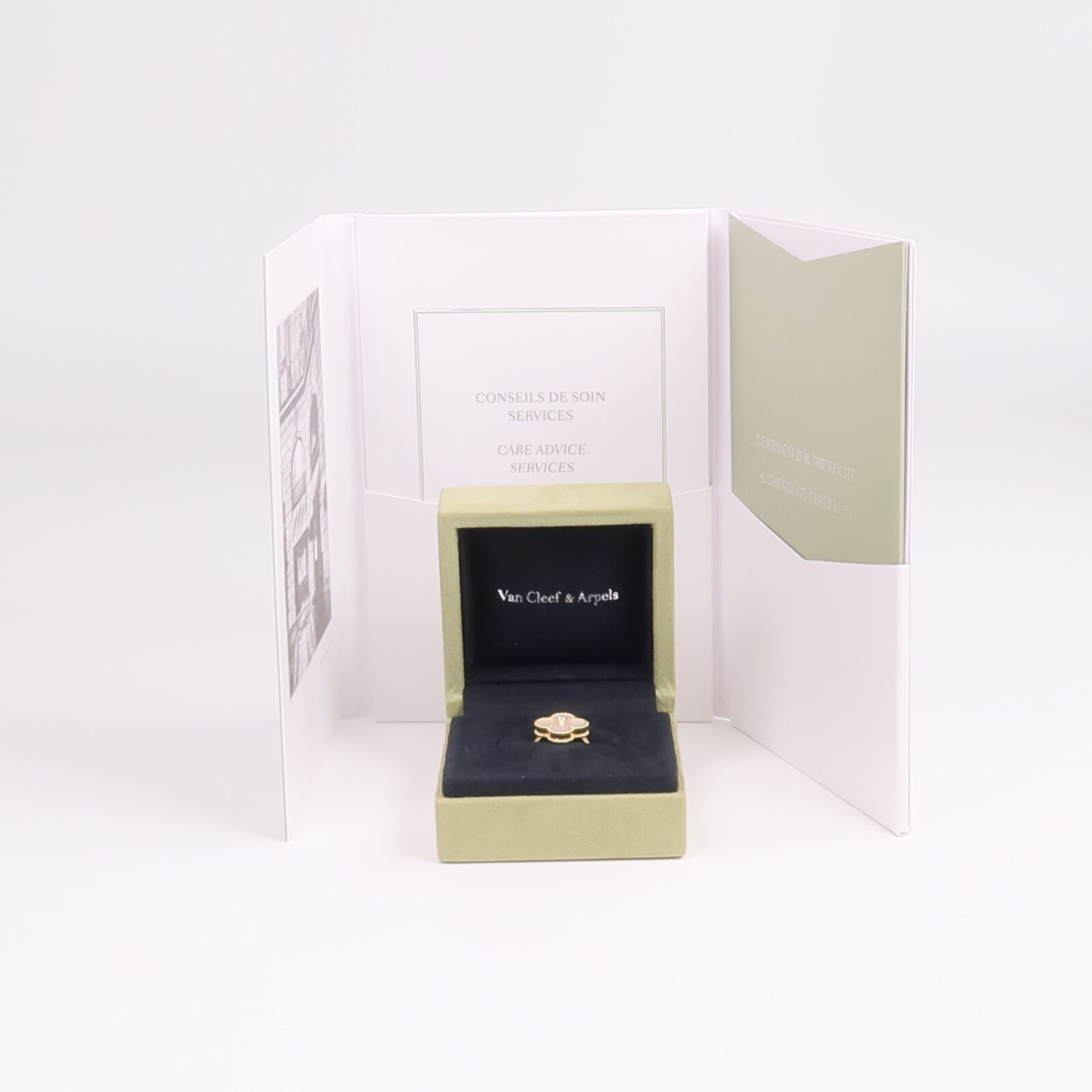 Van Cleef & Arpels 18K黃金/珍珠母Vintage Alhambra Ring戒指US#4.5