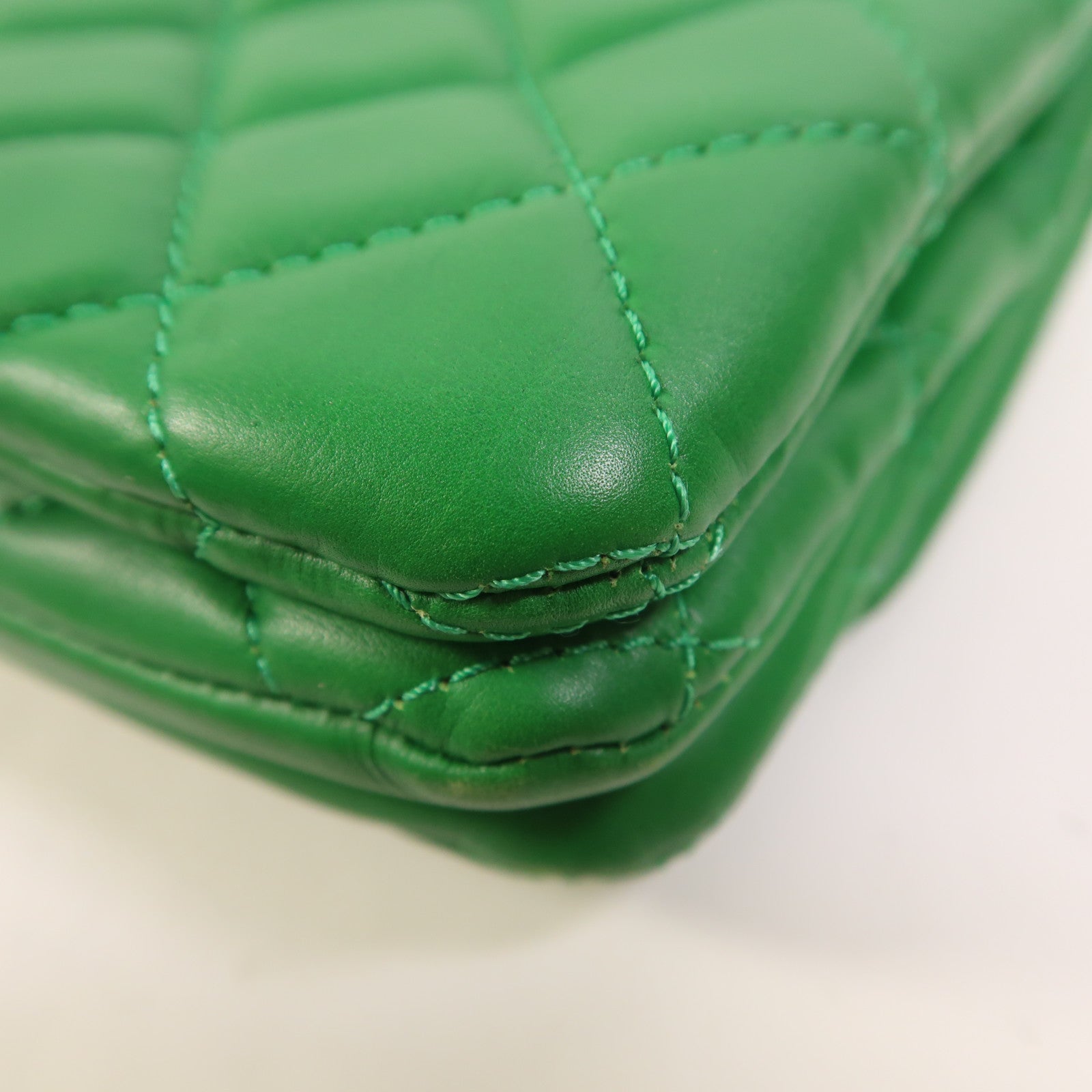 CHANEL 羊皮皮革Shoulder Bag銀扣鏈帶肩背袋