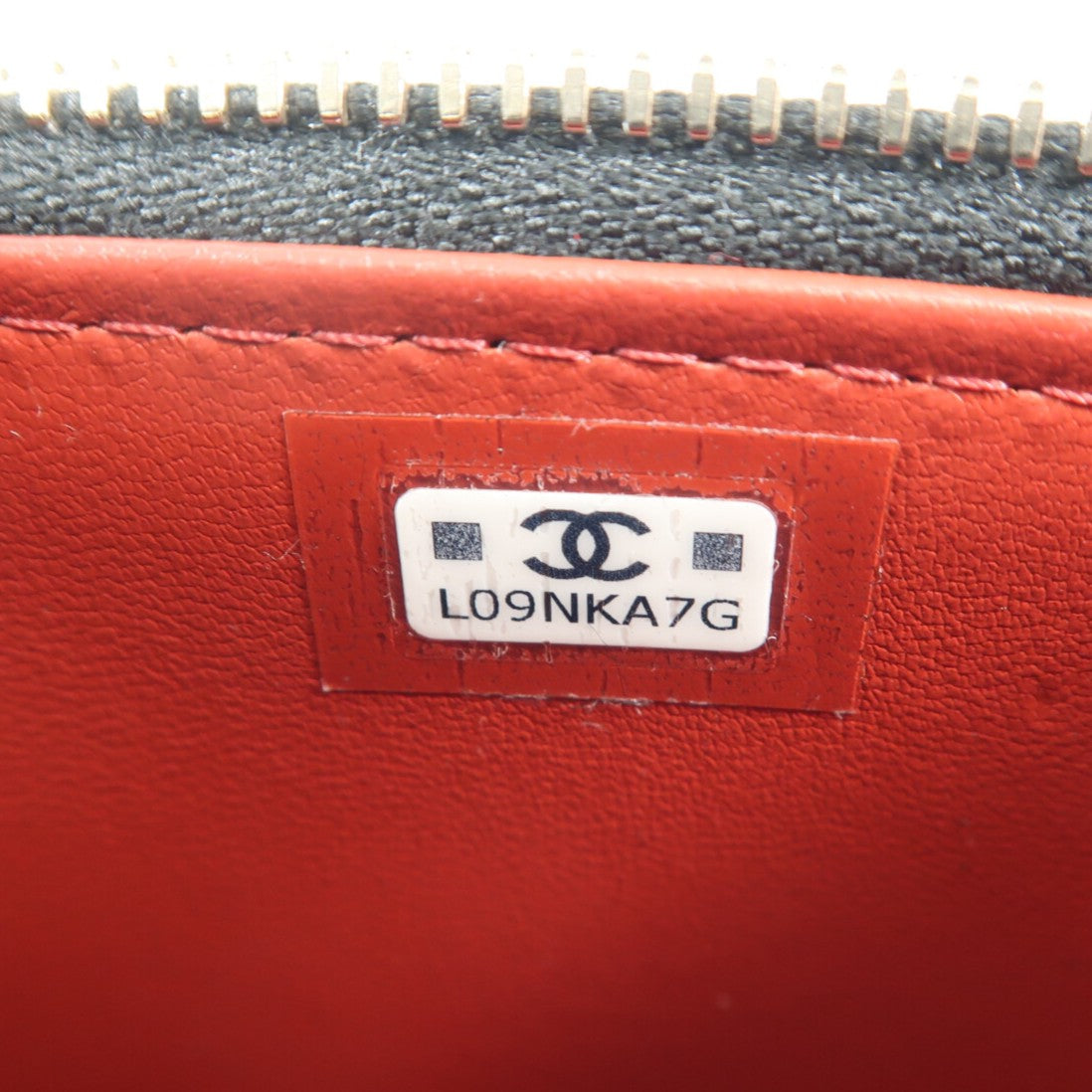 CHANEL 牛皮皮革Vanity Case金扣鏈帶肩背袋