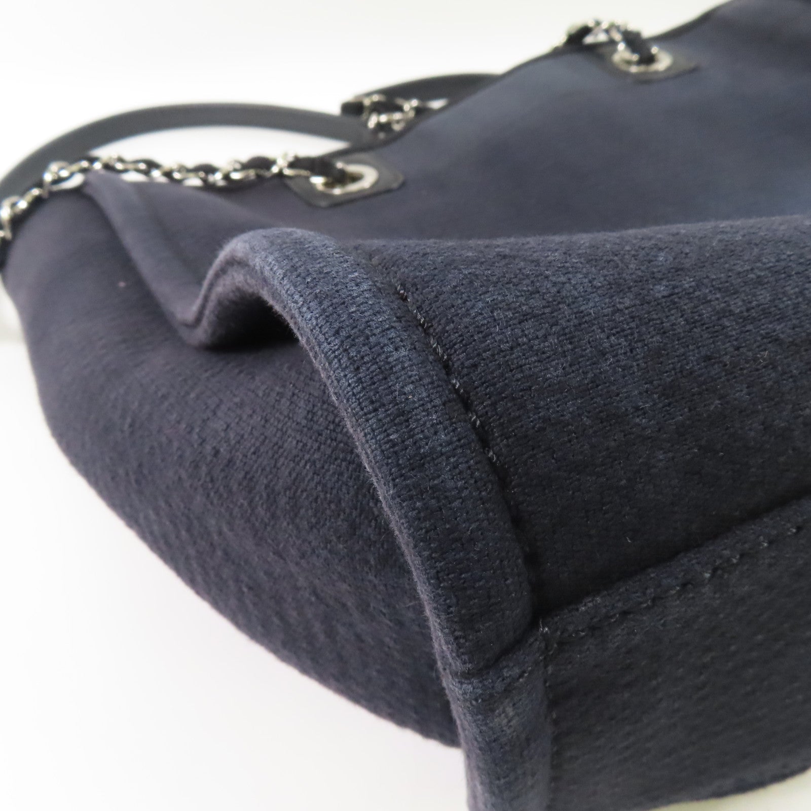 CHANEL 帆布Deauville Tote Bag銀扣手挽袋