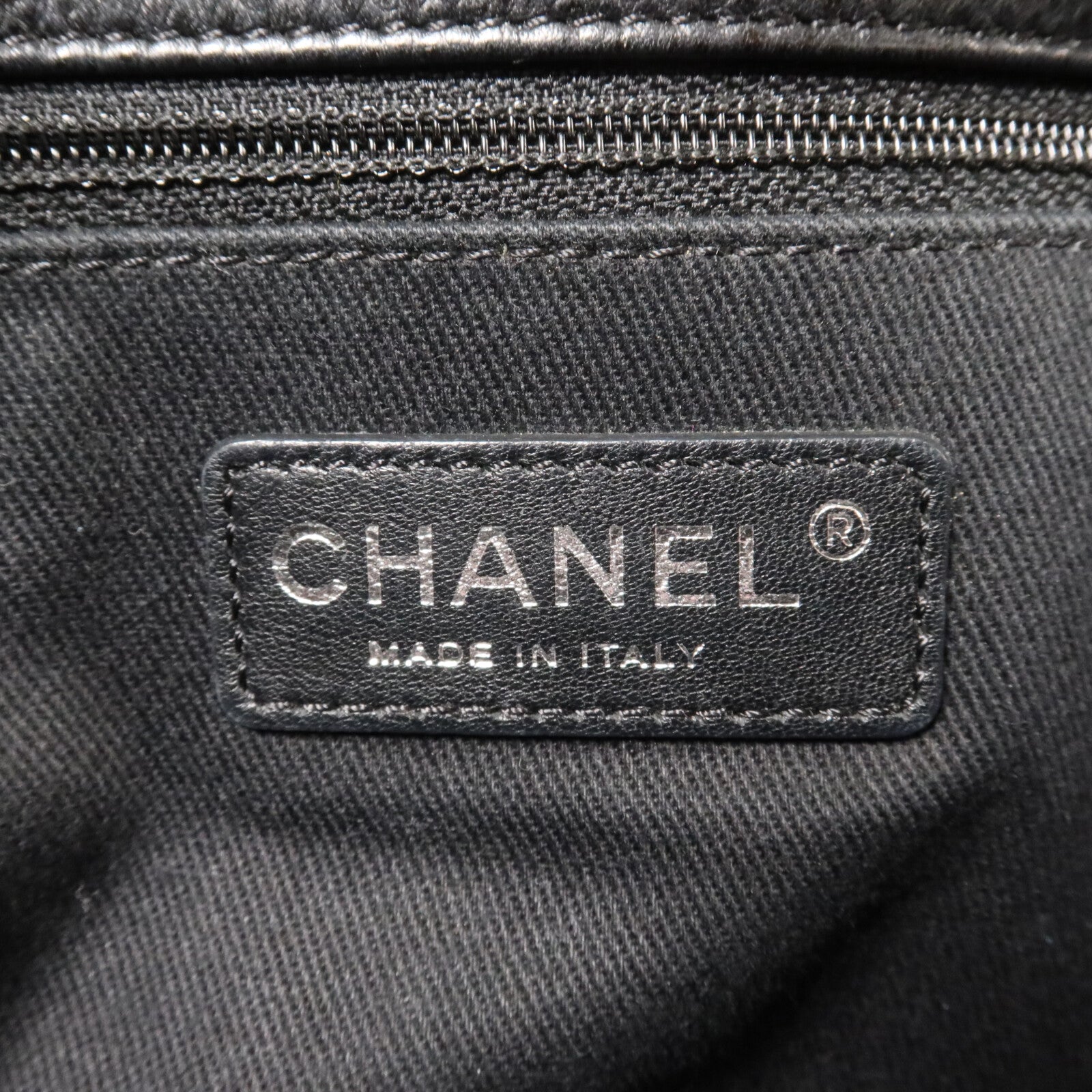 CHANEL 牛皮皮革Timeless CC Soft Bag鏈帶肩背袋