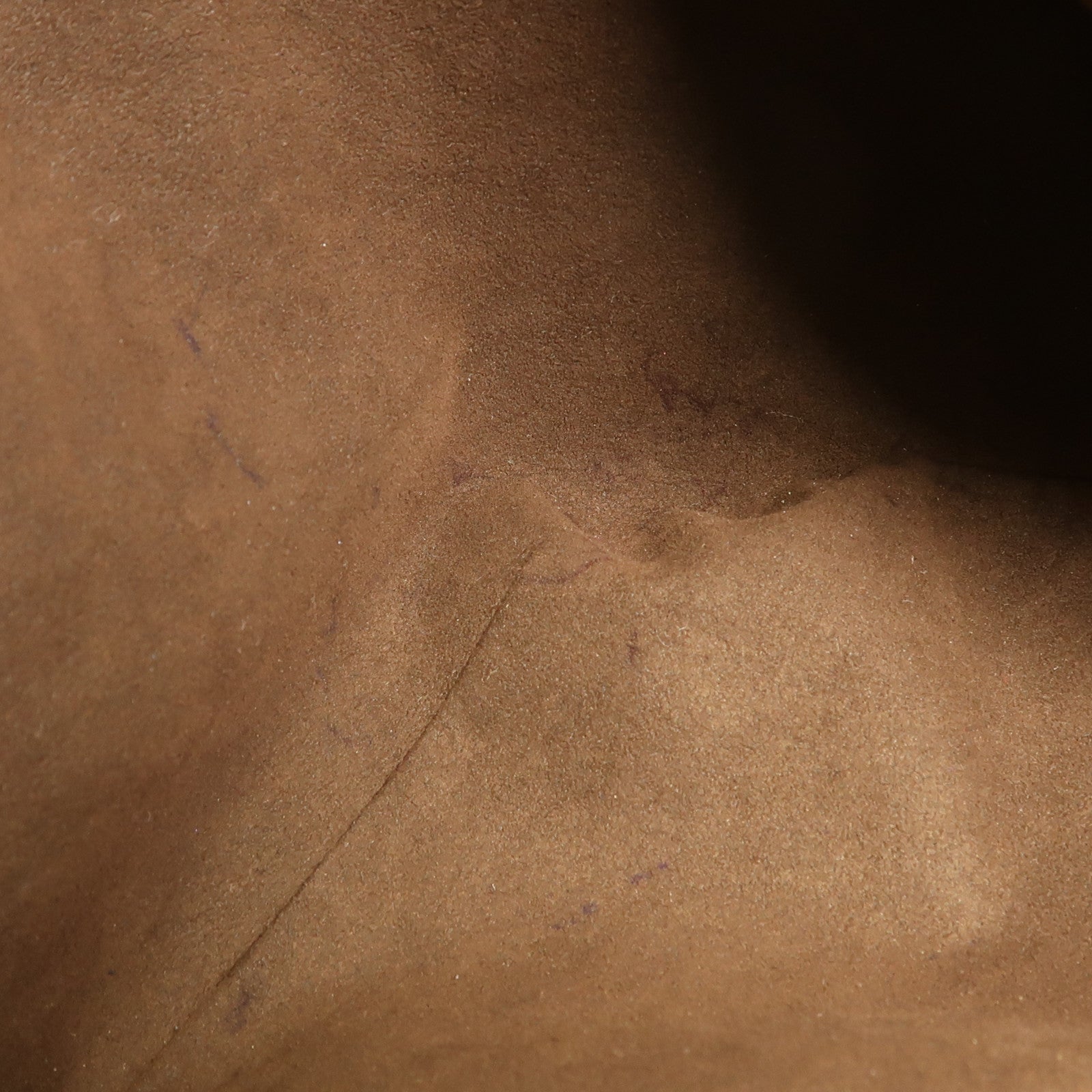 LOUIS VUITTON Monogram Mahina Neo L金扣肩背袋