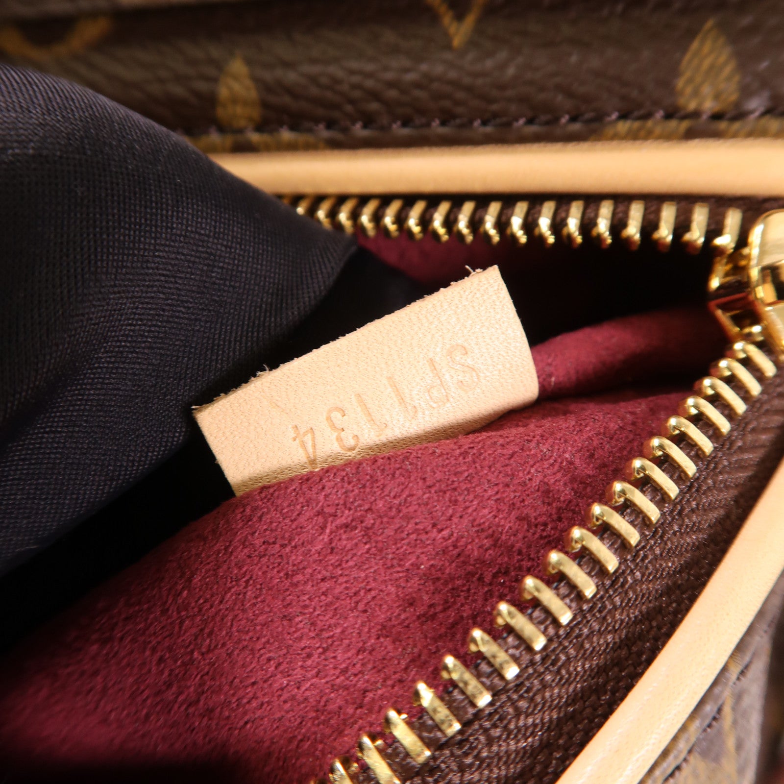 LOUIS VUITTON Monogram Olympe金扣肩背袋