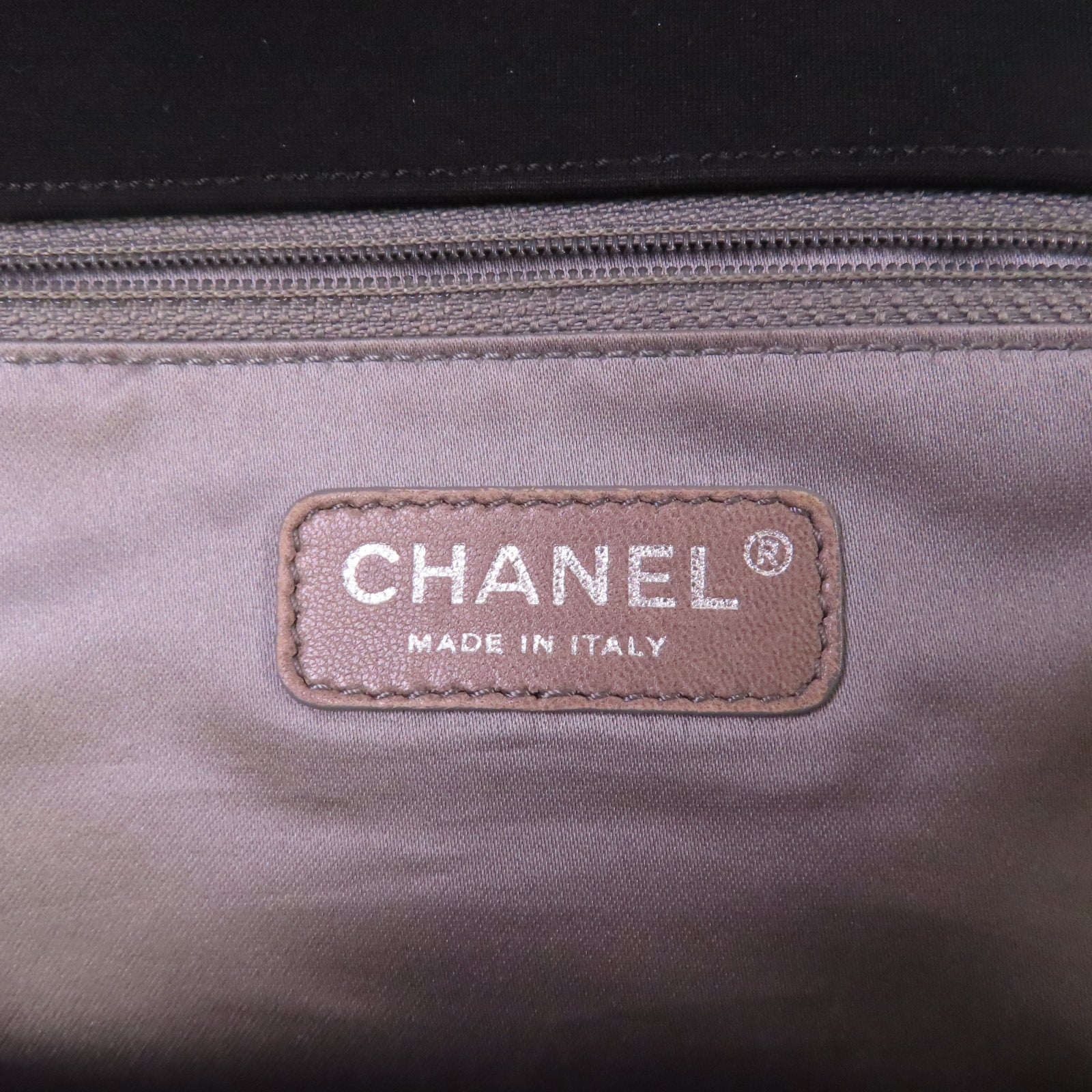 CHANEL 菱格布料Chain Shoulder Bag銀扣鏈帶肩背袋黑色