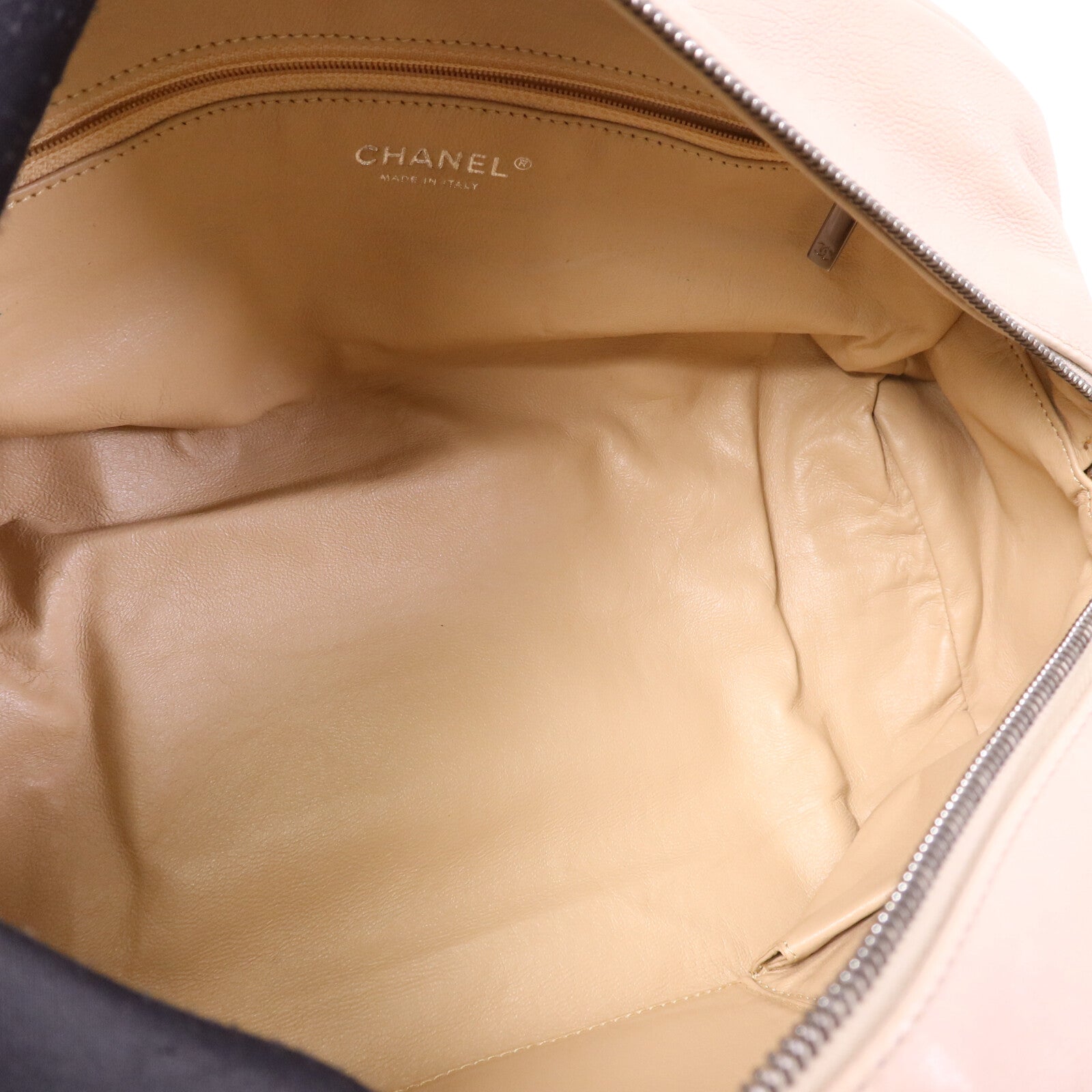 CHANEL 牛皮皮革Boston Bag銀扣鏈帶手挽袋