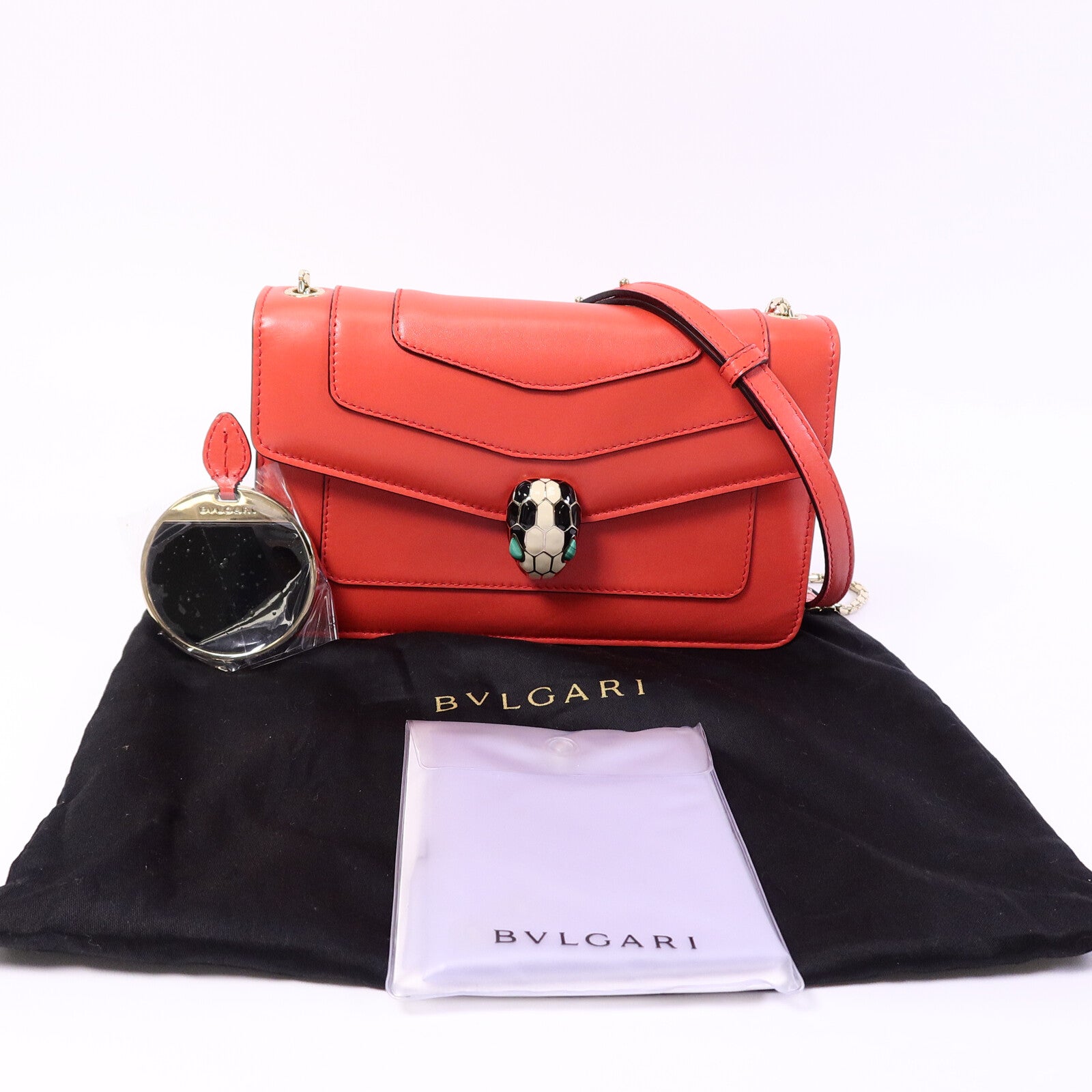 BVLGARI 牛皮皮革Serpenti Forever East West肩背袋