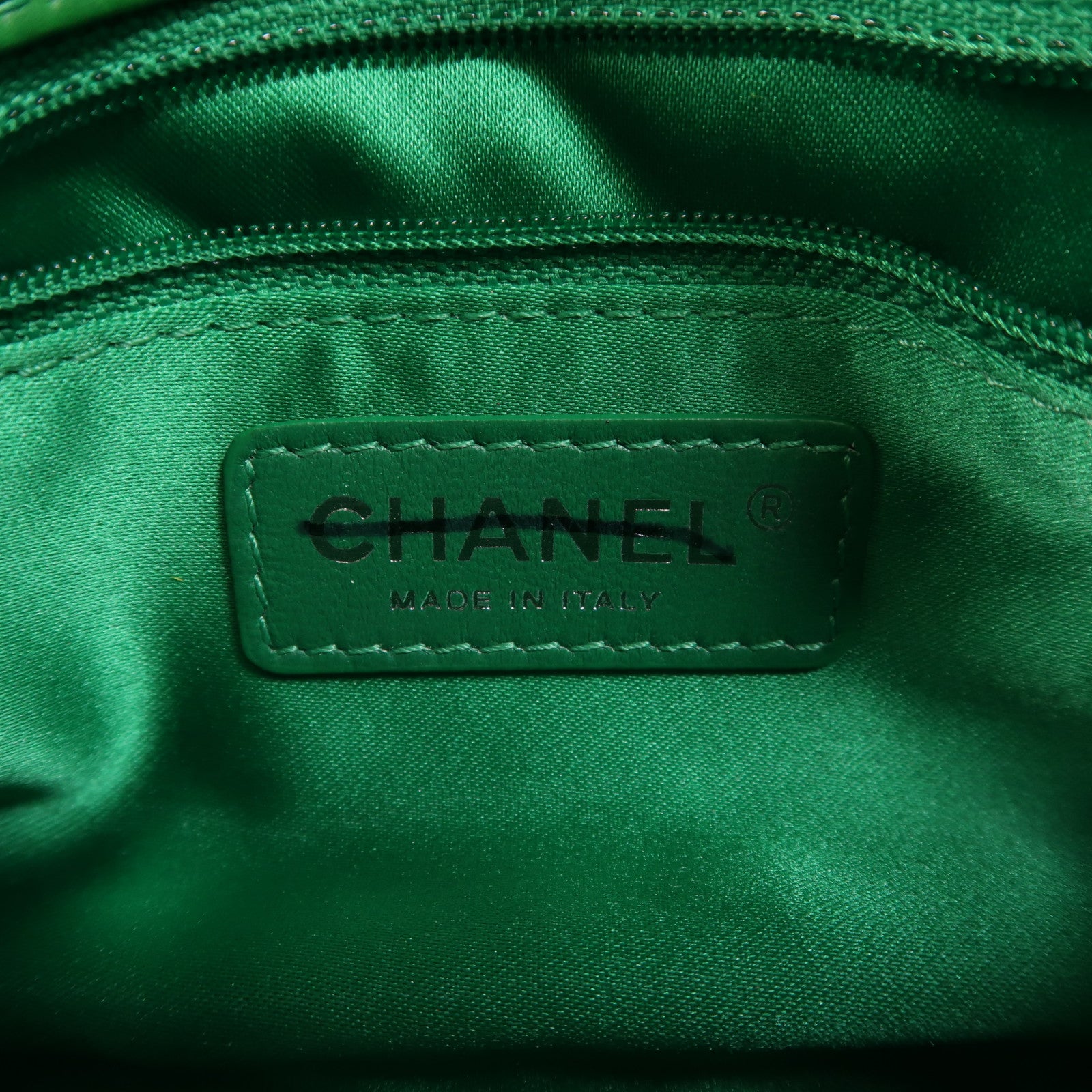 CHANEL 羊皮皮革Shoulder Bag銀扣鏈帶肩背袋