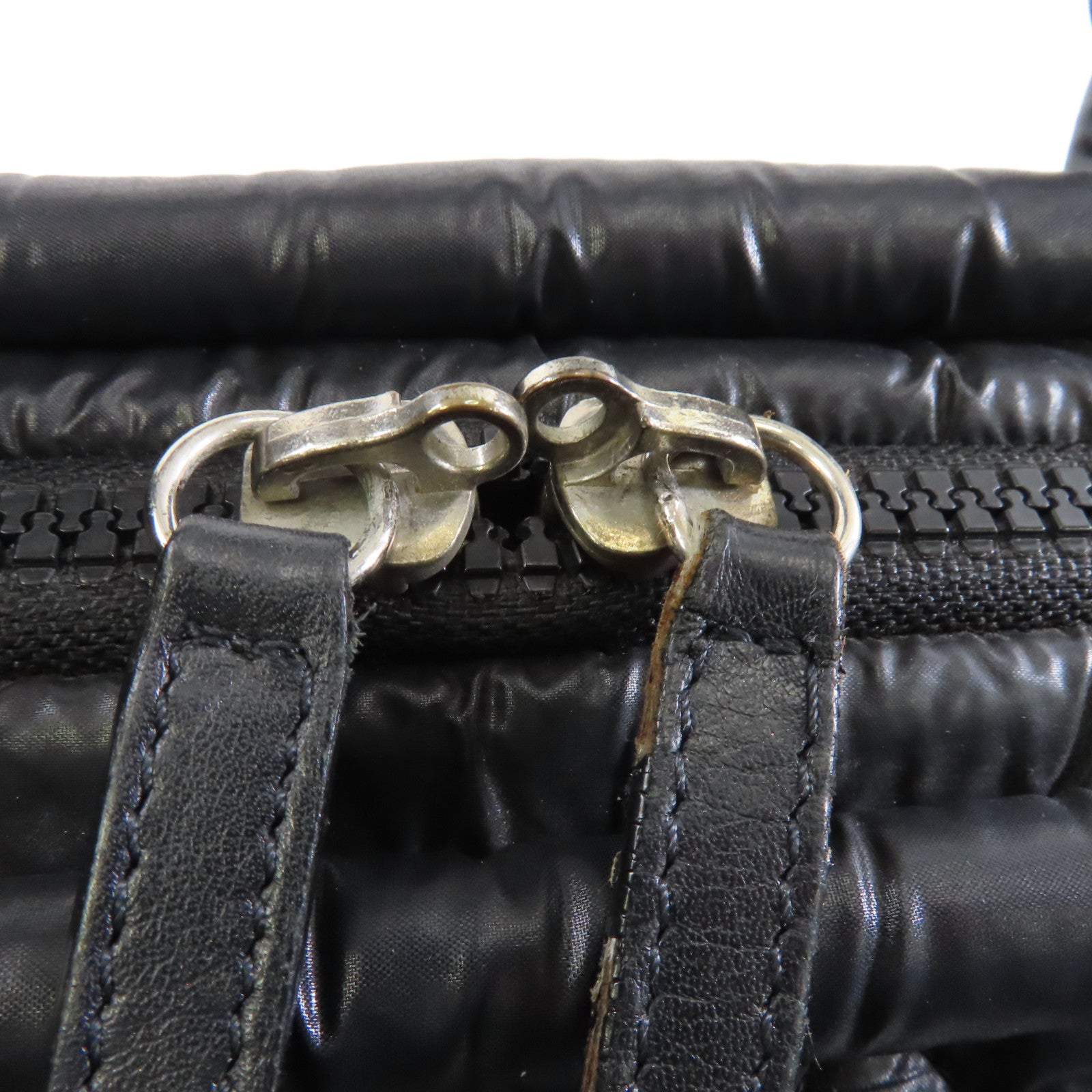 CHANEL 【激減優惠】尼龍Coco Cocoon銀扣手挽袋黑色