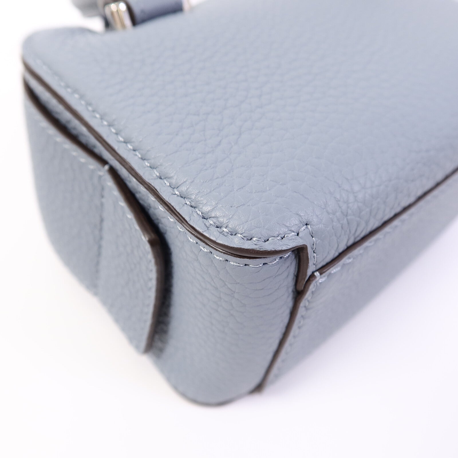 Delvaux Taurillon Soft Cool Box Nano手挽肩背兩用袋