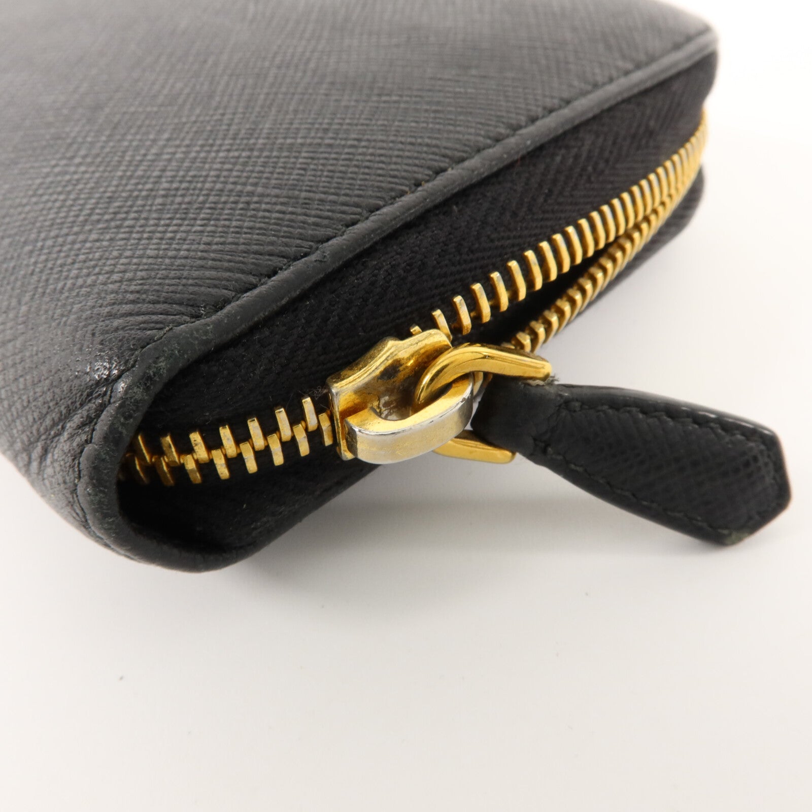 PRADA Saffiano皮革Zipper Long Wallet長錢包