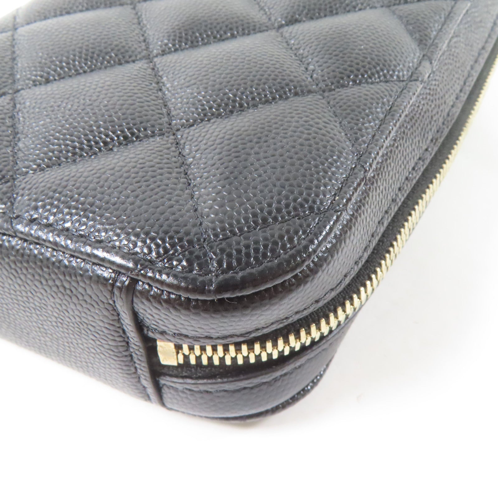 CHANEL 菱格Caviar皮革Chain Shoulder金扣鏈帶肩背袋黑色