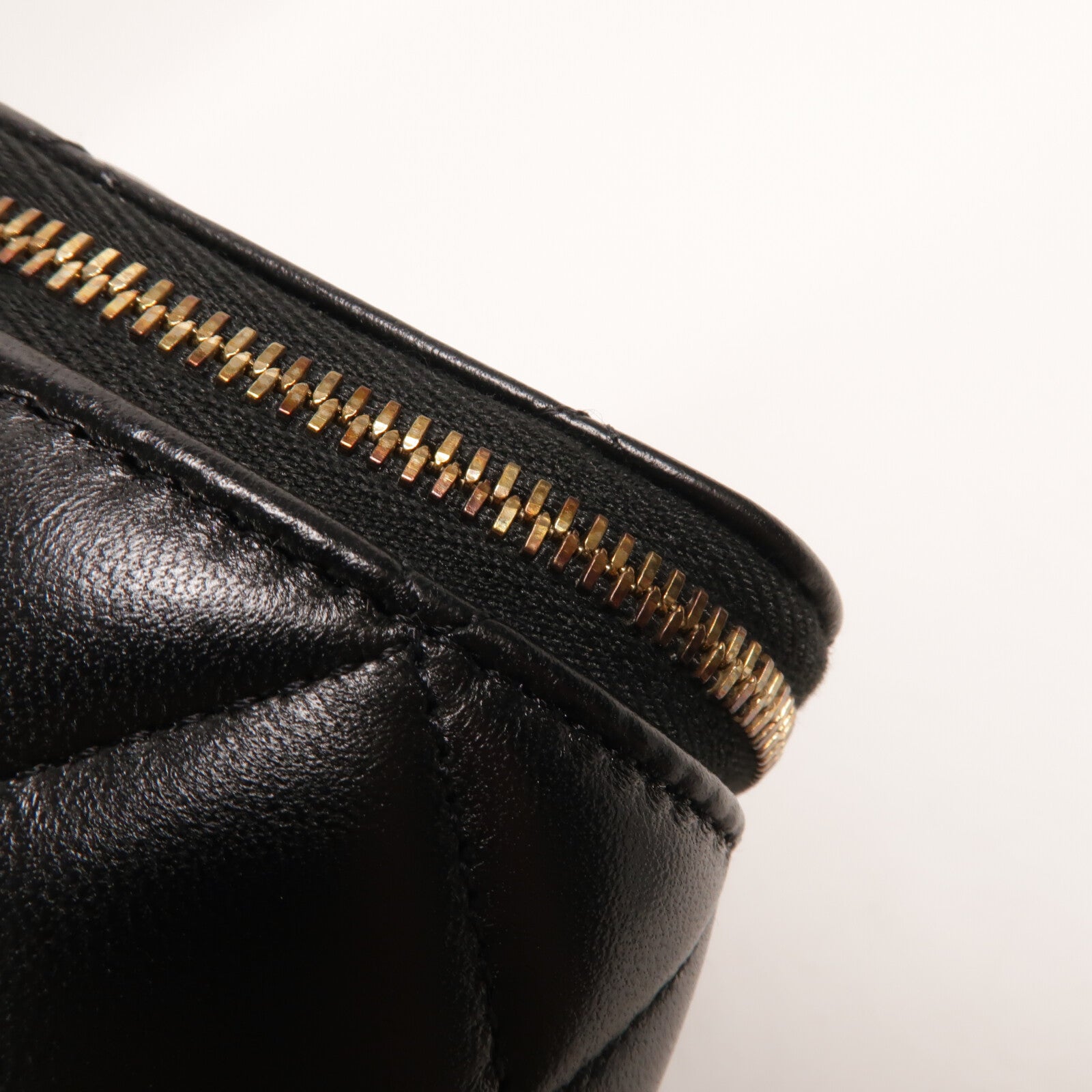 CHANEL 羊皮皮革Vanity Case Gold Ball鏈帶肩背袋