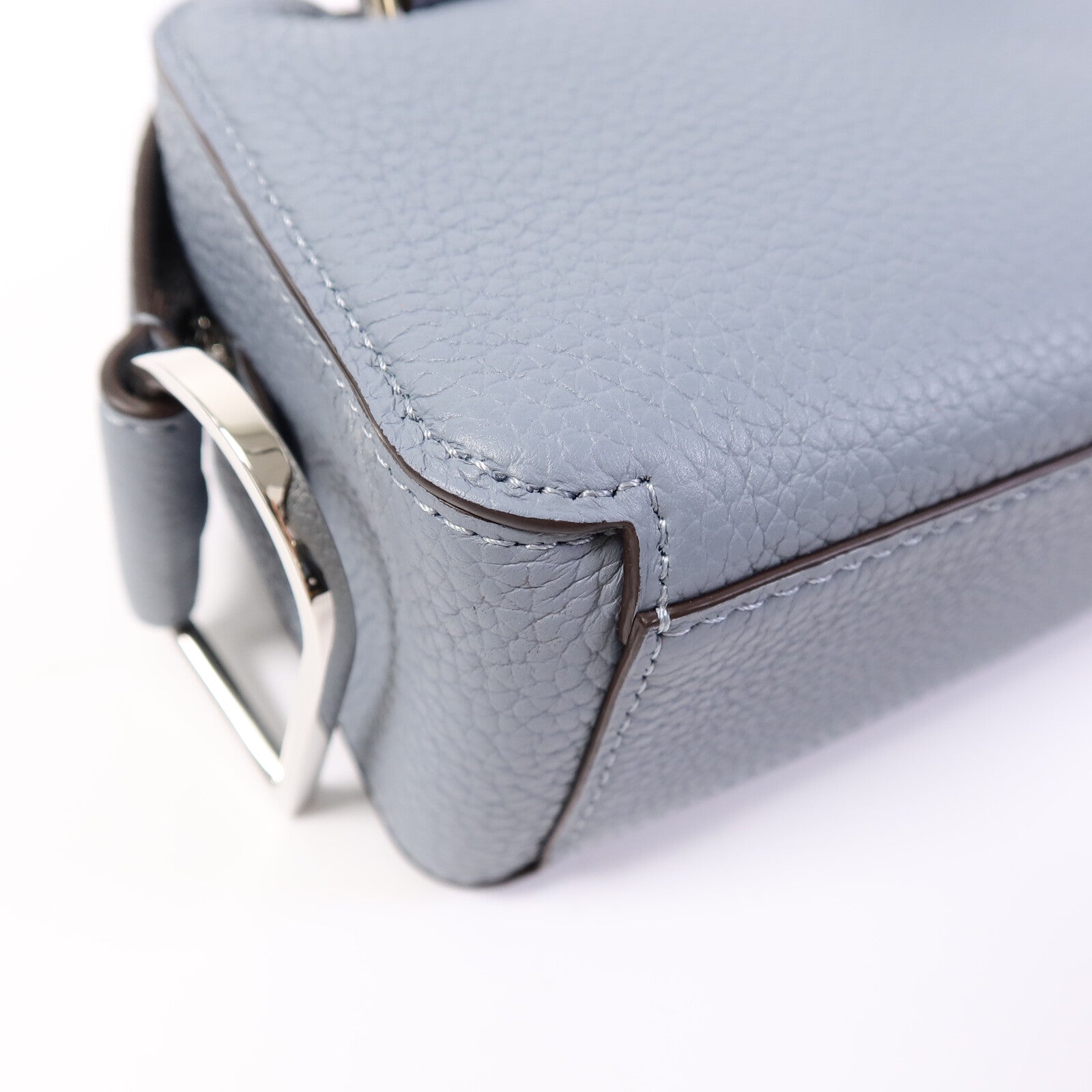 Delvaux Taurillon Soft Cool Box Nano手挽肩背兩用袋