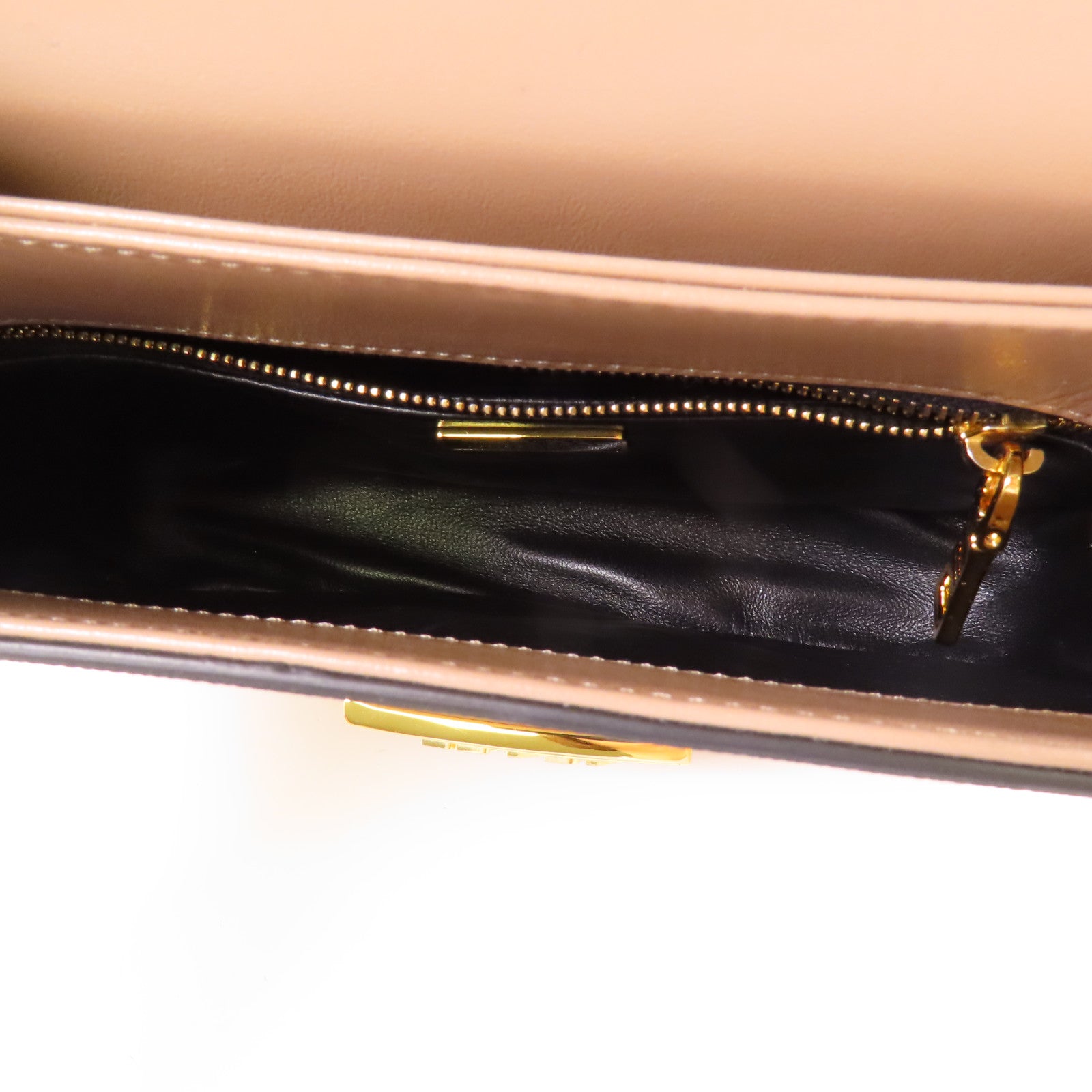 PRADA Saffiano皮革Shoulder Bag金扣肩背袋