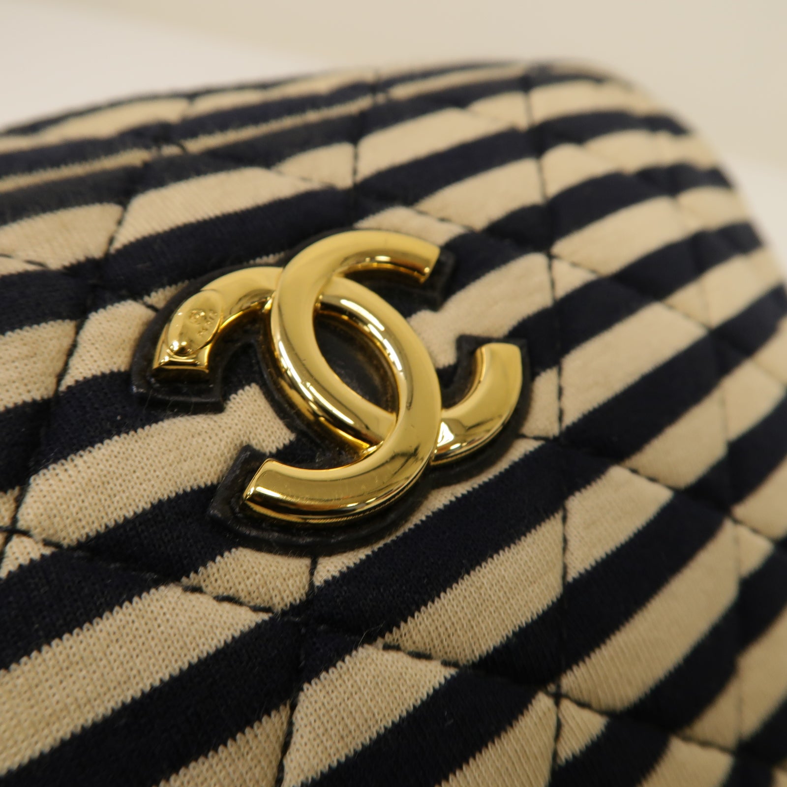 CHANEL 【激減優惠】帆布Chain Shoulder Bag金扣鏈帶肩背袋深藍色/米色