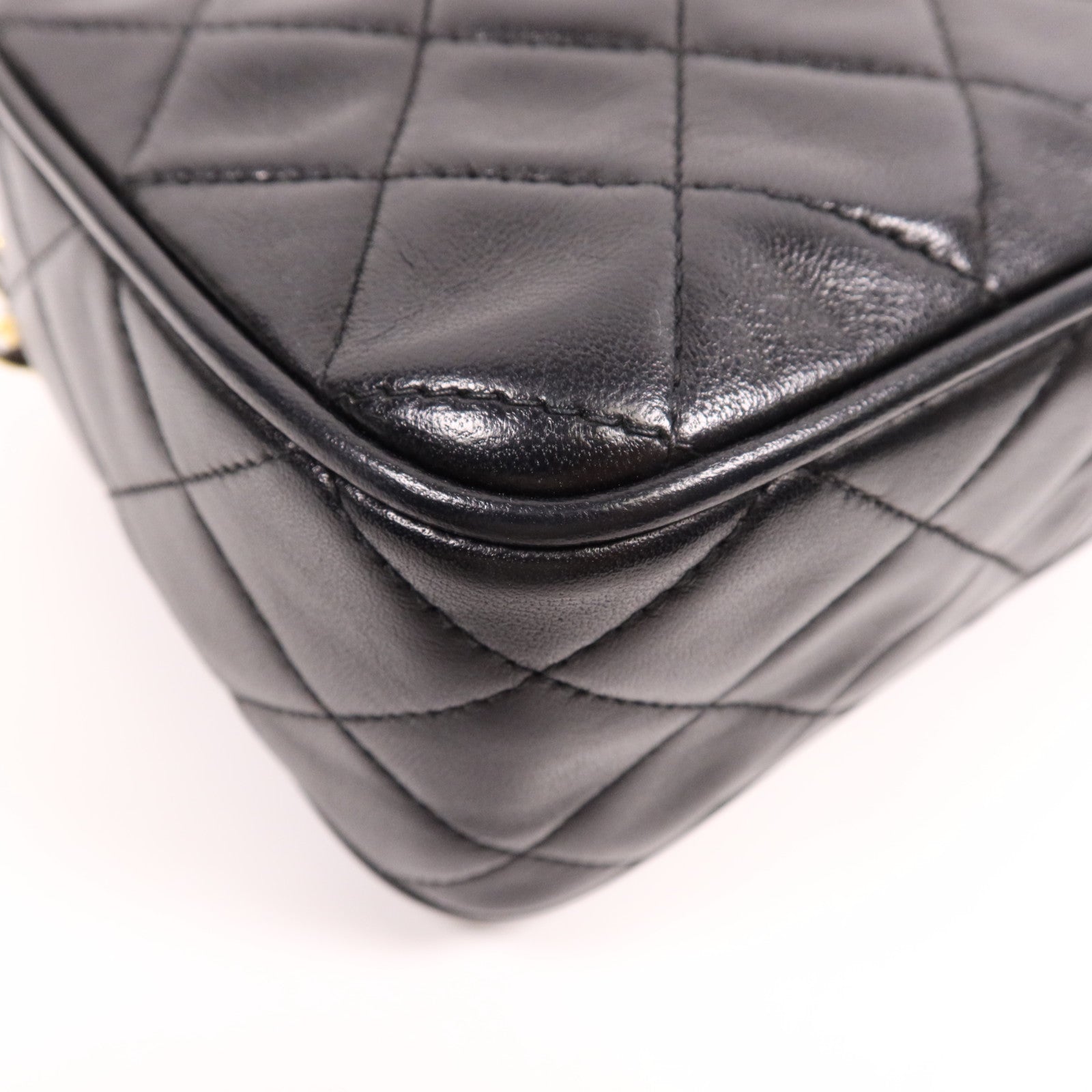 CHANEL 羊皮皮革Chain Shoulder金扣鏈帶肩背袋