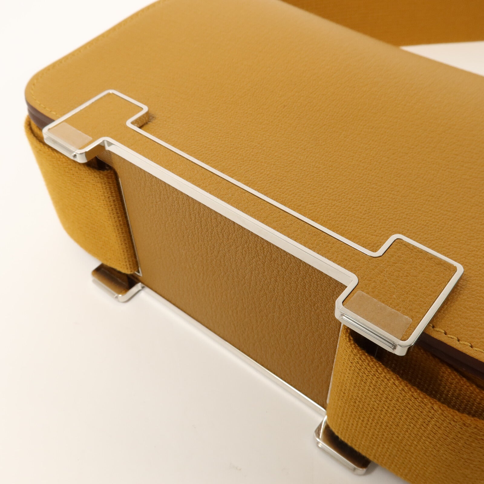 HERMES Chevre皮革Geta Bag肩背袋Caramel