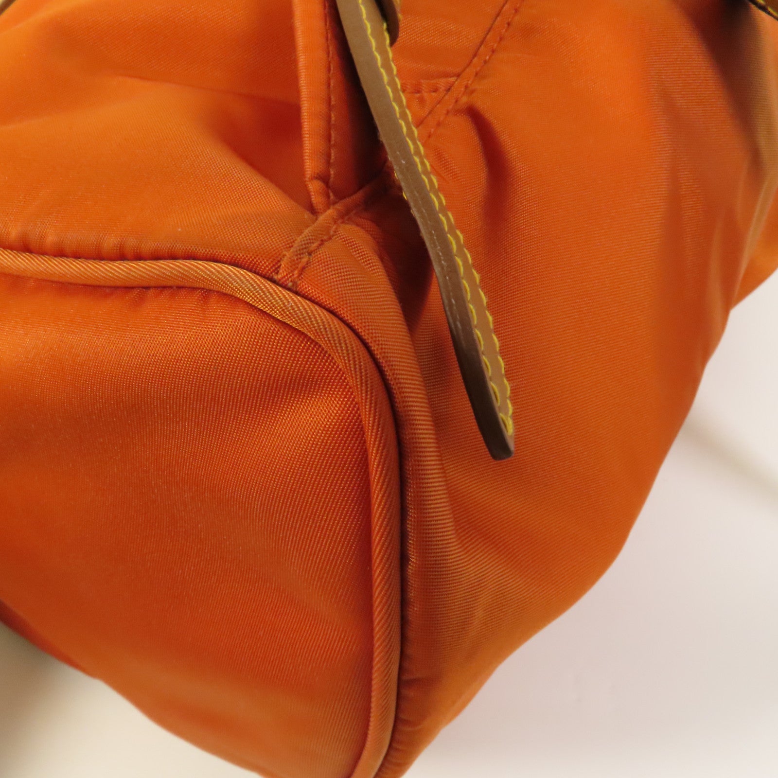 PRADA 尼龍Backpack銀扣背包