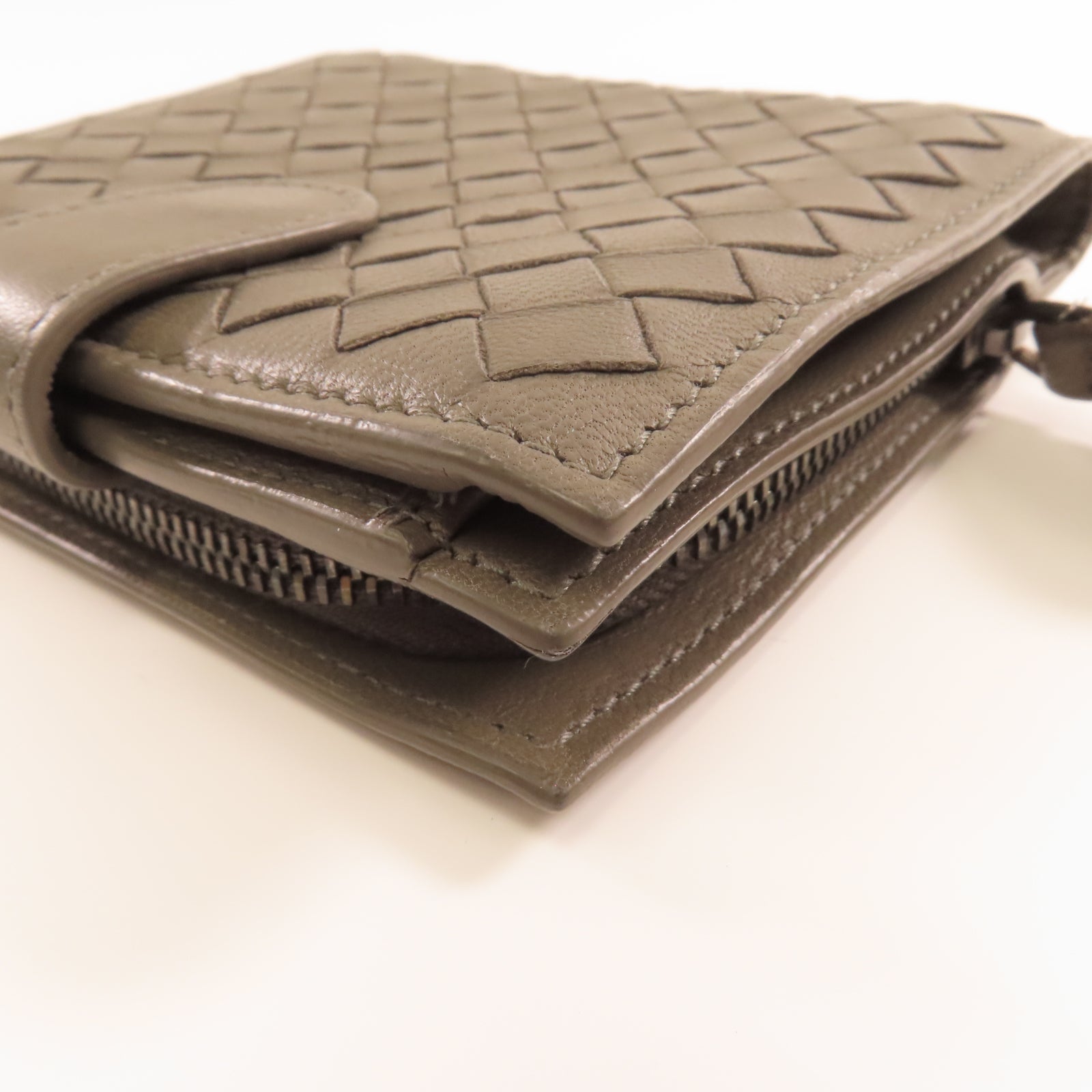 BOTTEGA VENETA 羊皮皮革Wallet銀扣錢包灰色