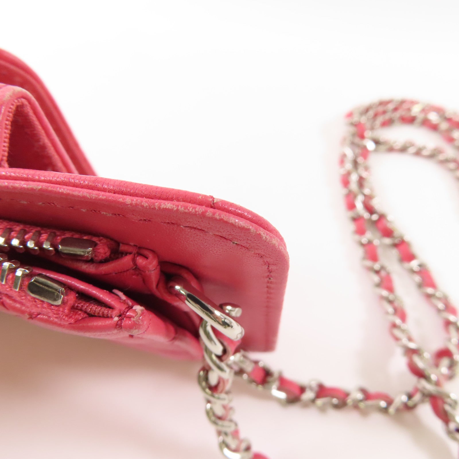 CHANEL 羊皮皮革Phone Case銀扣鏈帶肩背袋