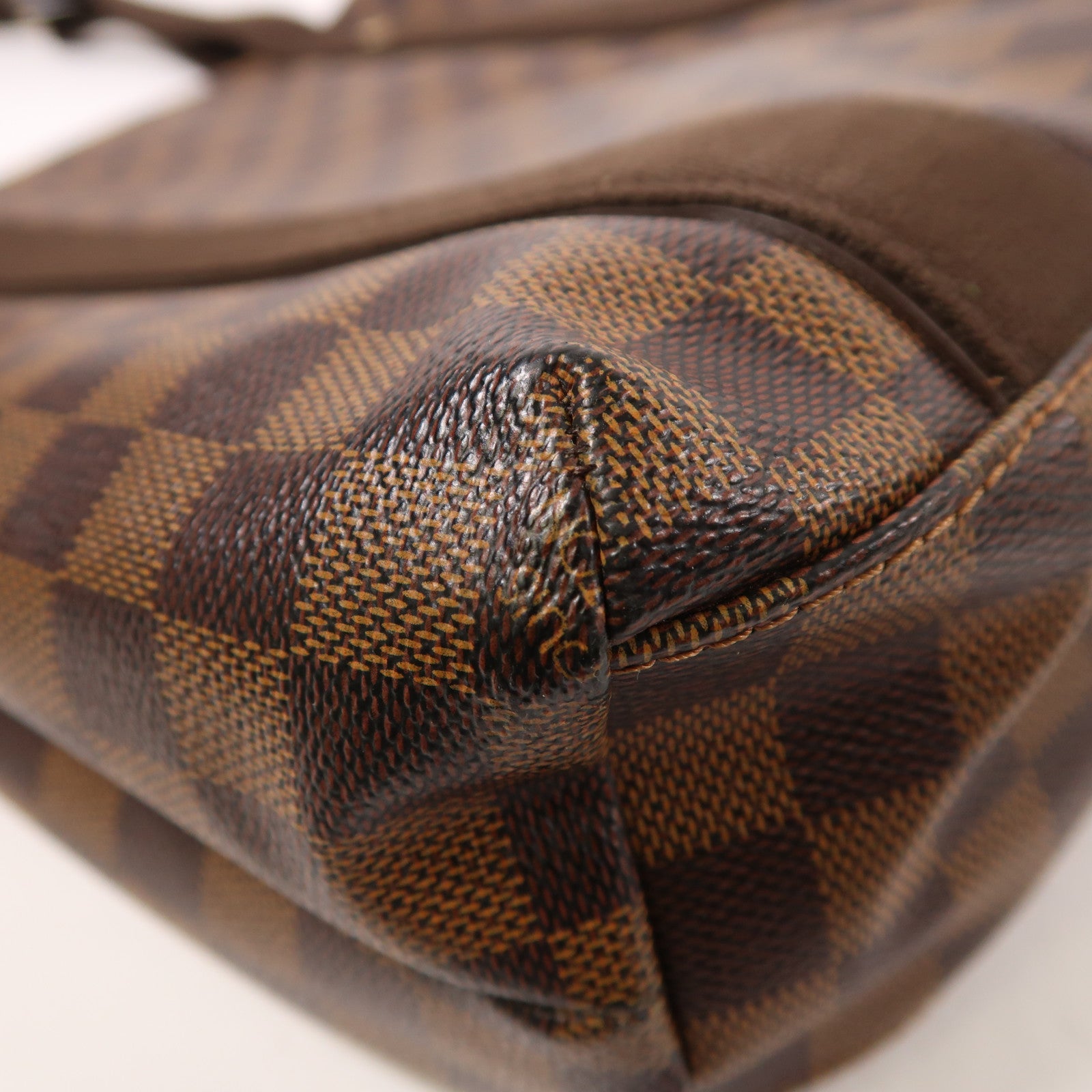 LOUIS VUITTON Damier Beaubourg金扣肩背袋棕色