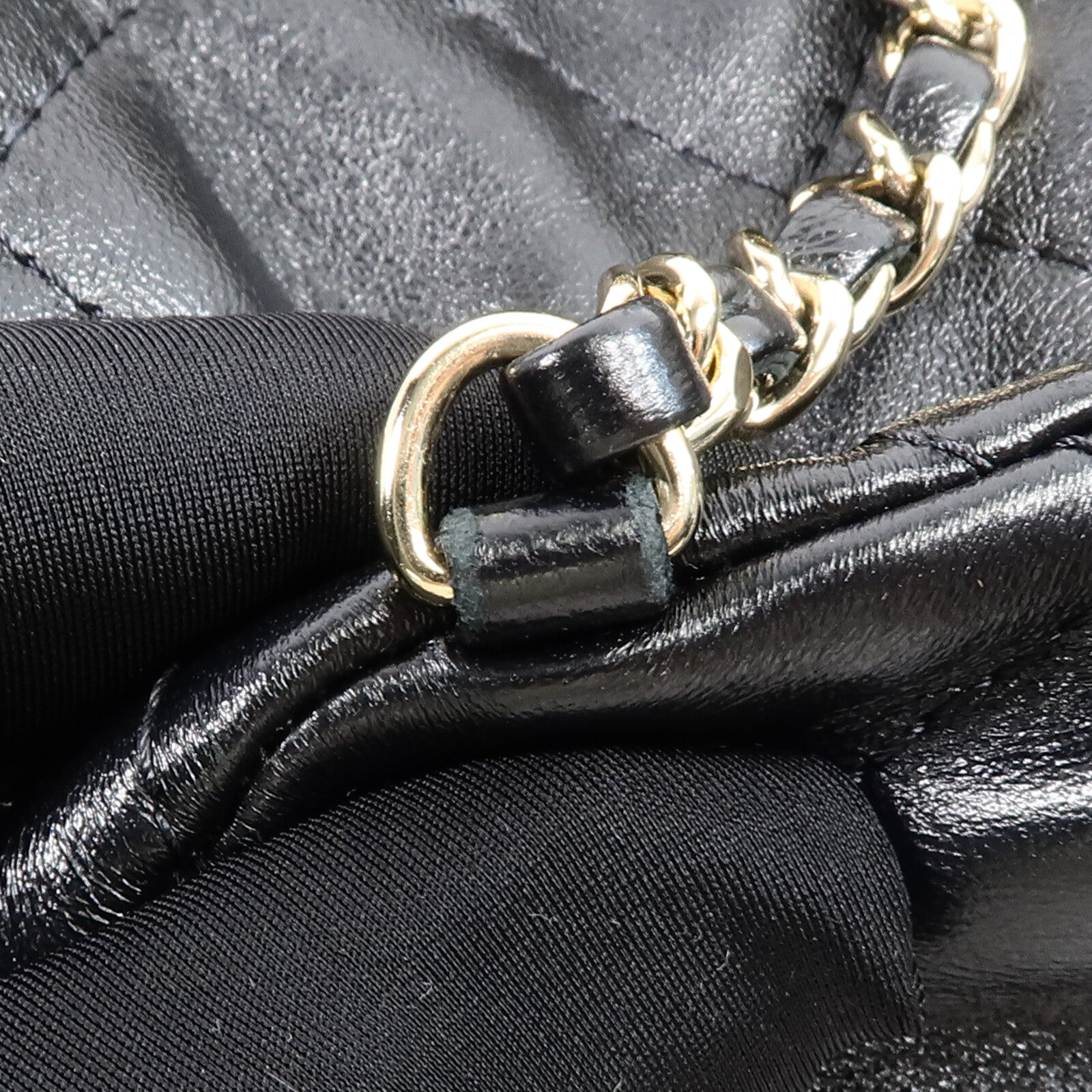 CHANEL 牛皮皮革Backpack鏈帶背包