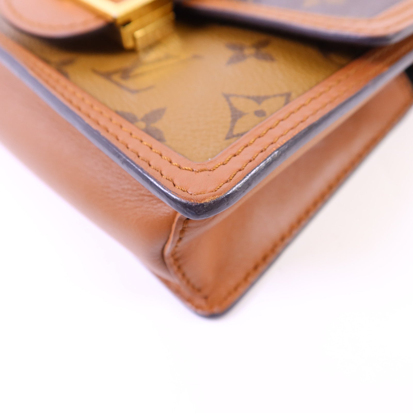 LOUIS VUITTON Monogram Reverse Dauphine金扣肩背袋