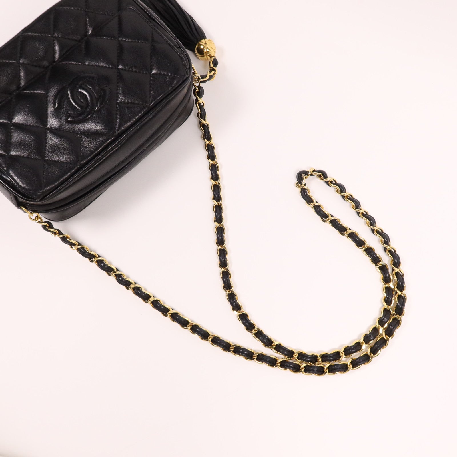 CHANEL 羊皮皮革Chain Shoulder金扣鏈帶肩背袋
