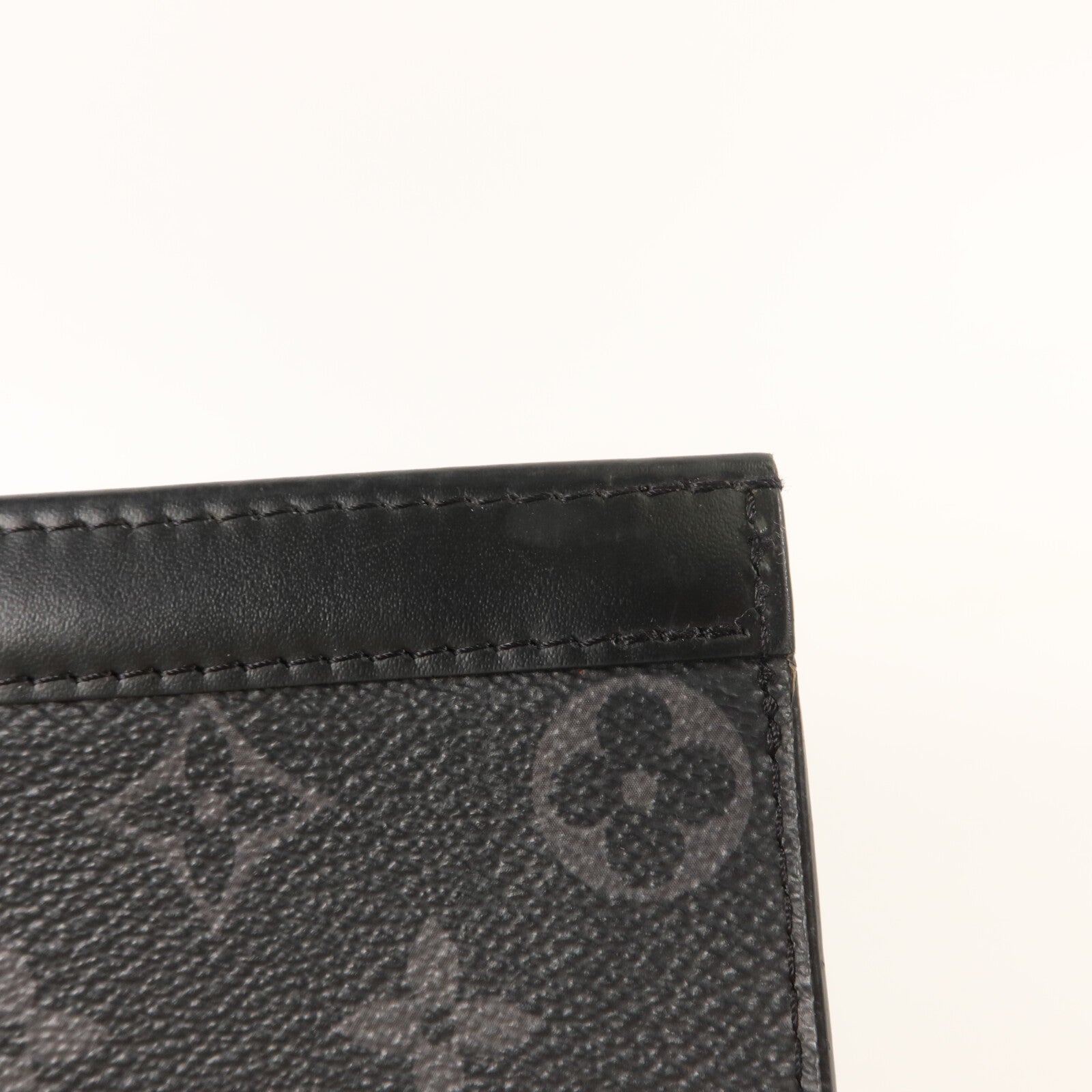 LOUIS VUITTON Monogram Eclipse Pochette Voyage MM手拿包