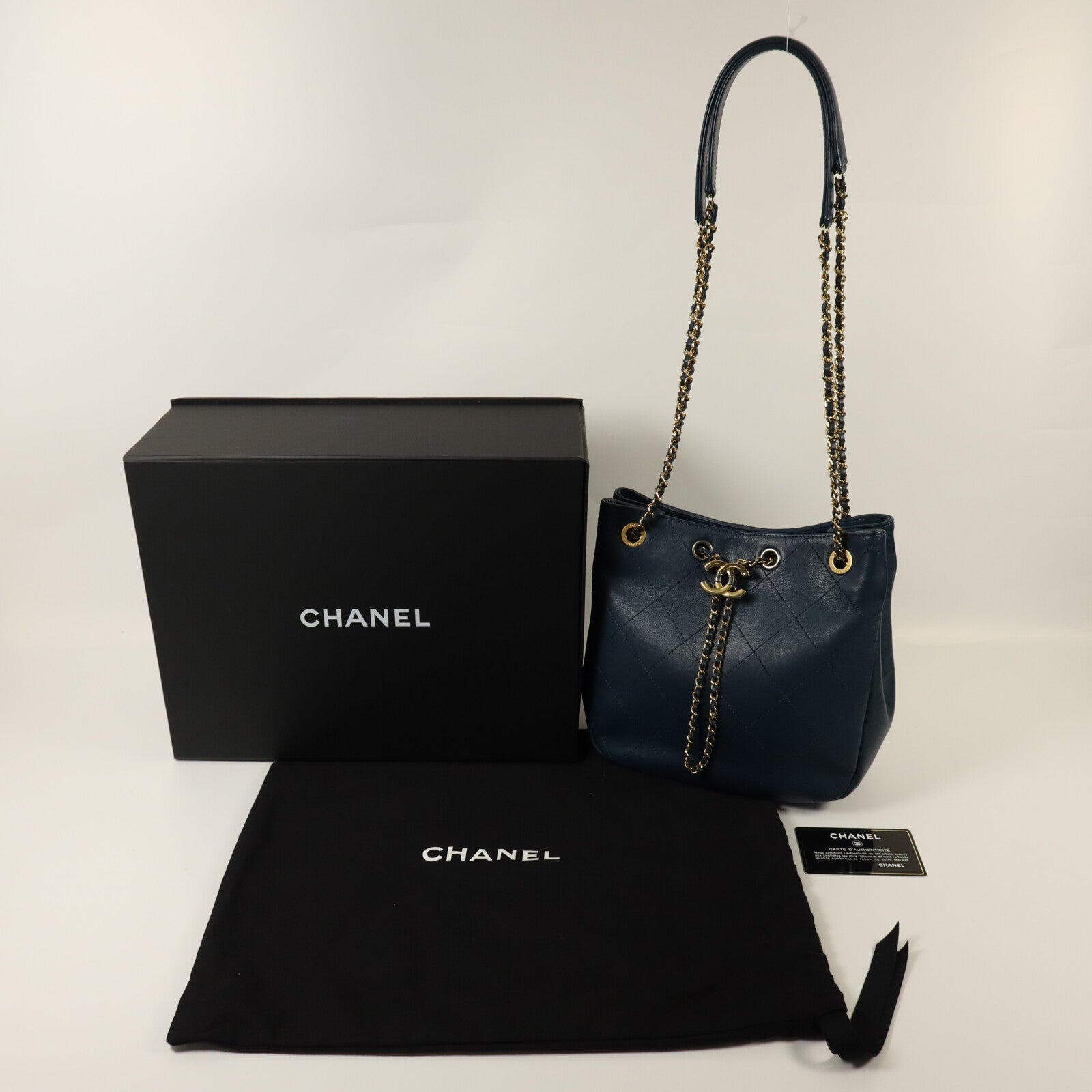CHANEL 牛皮皮革Chain Shoulder鏈帶肩背袋