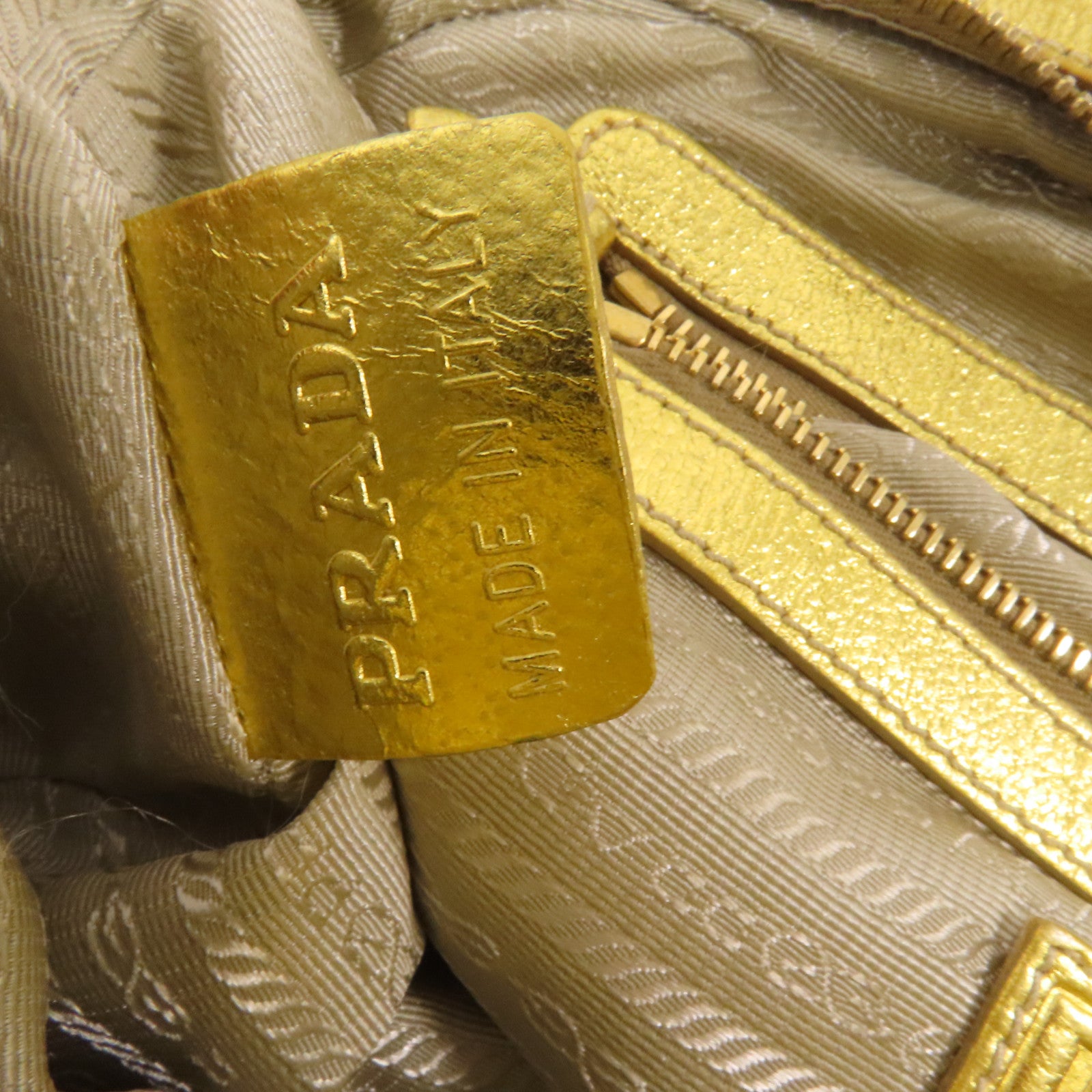 PRADA 牛皮皮革/Rattan Hand Bag金扣手挽袋