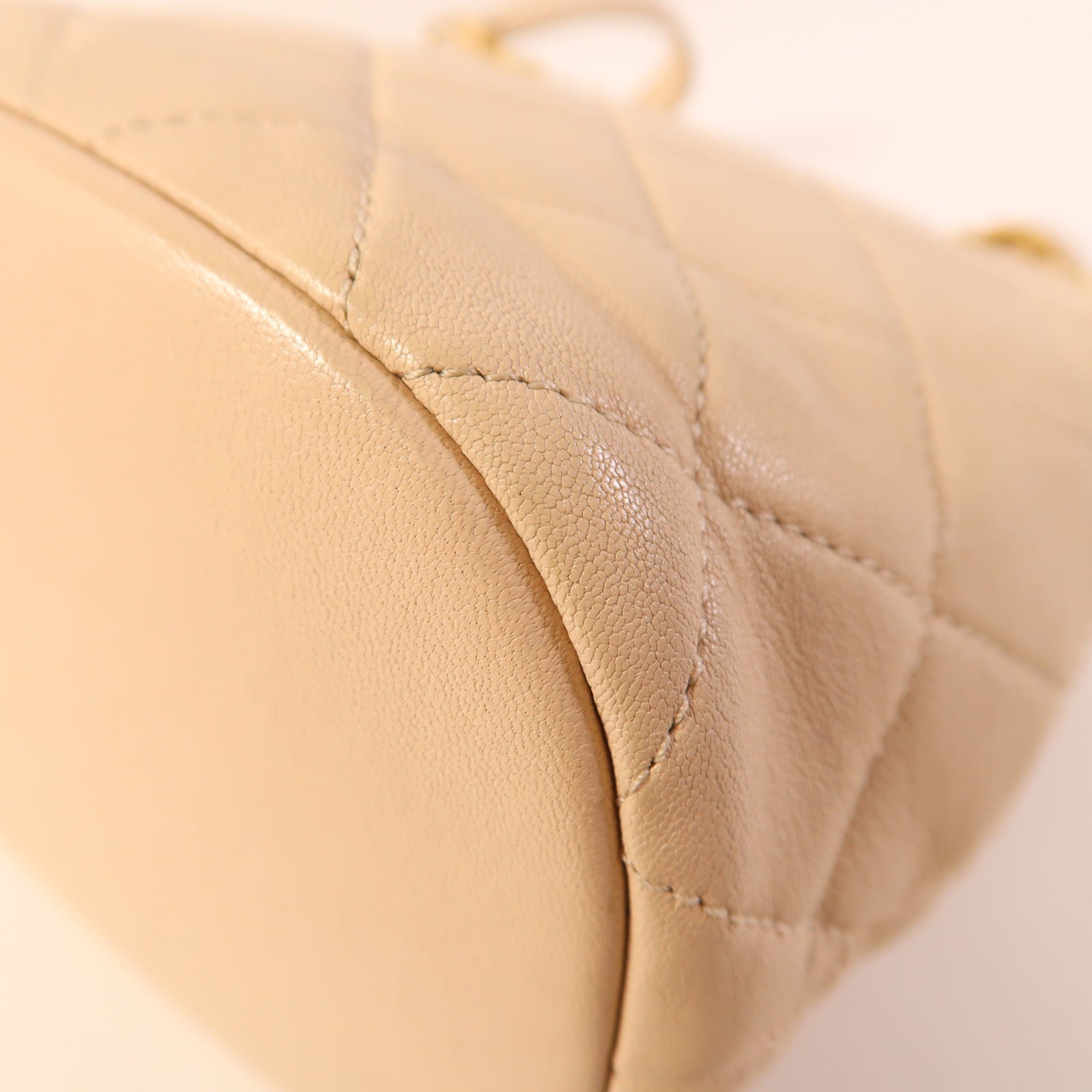 CHANEL 羊皮皮革Chain Shoulder金扣鏈帶肩背袋