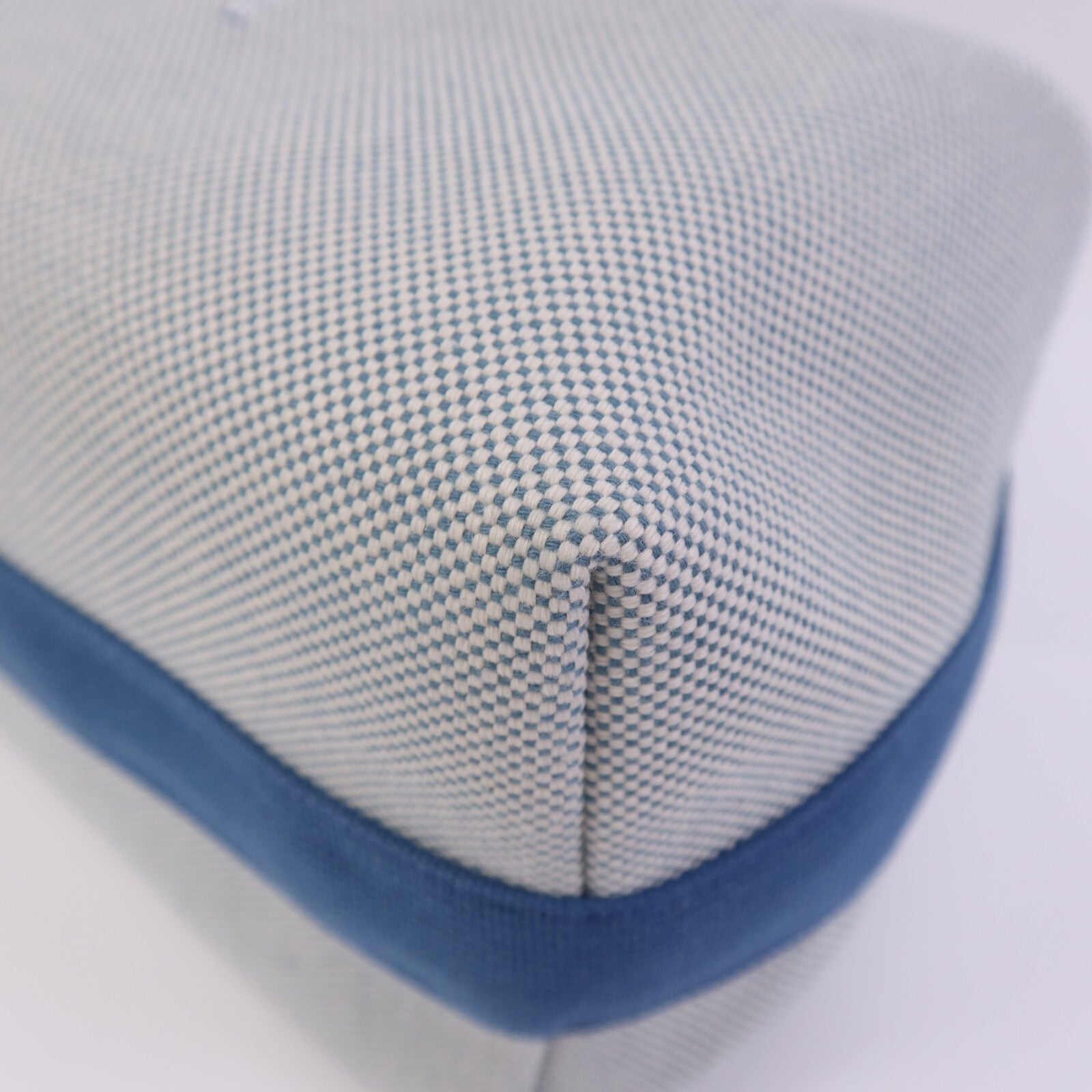 HERMES 帆布Bride-a-Brac Cabriole GM銀扣手挽袋Bleu Nattier