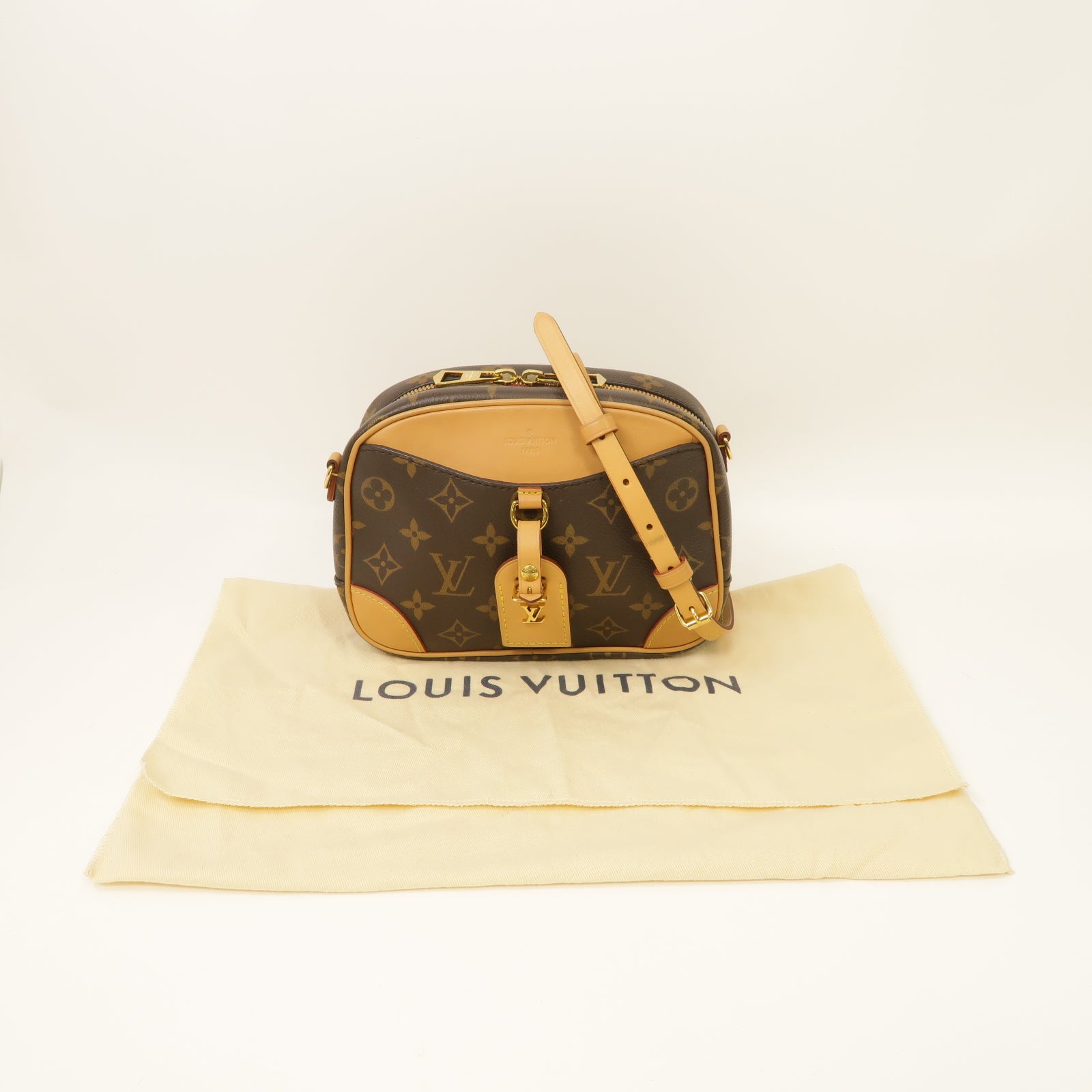 LOUIS VUITTON Monogram Deauville Mini Shoulder Bag金扣肩背袋啡色